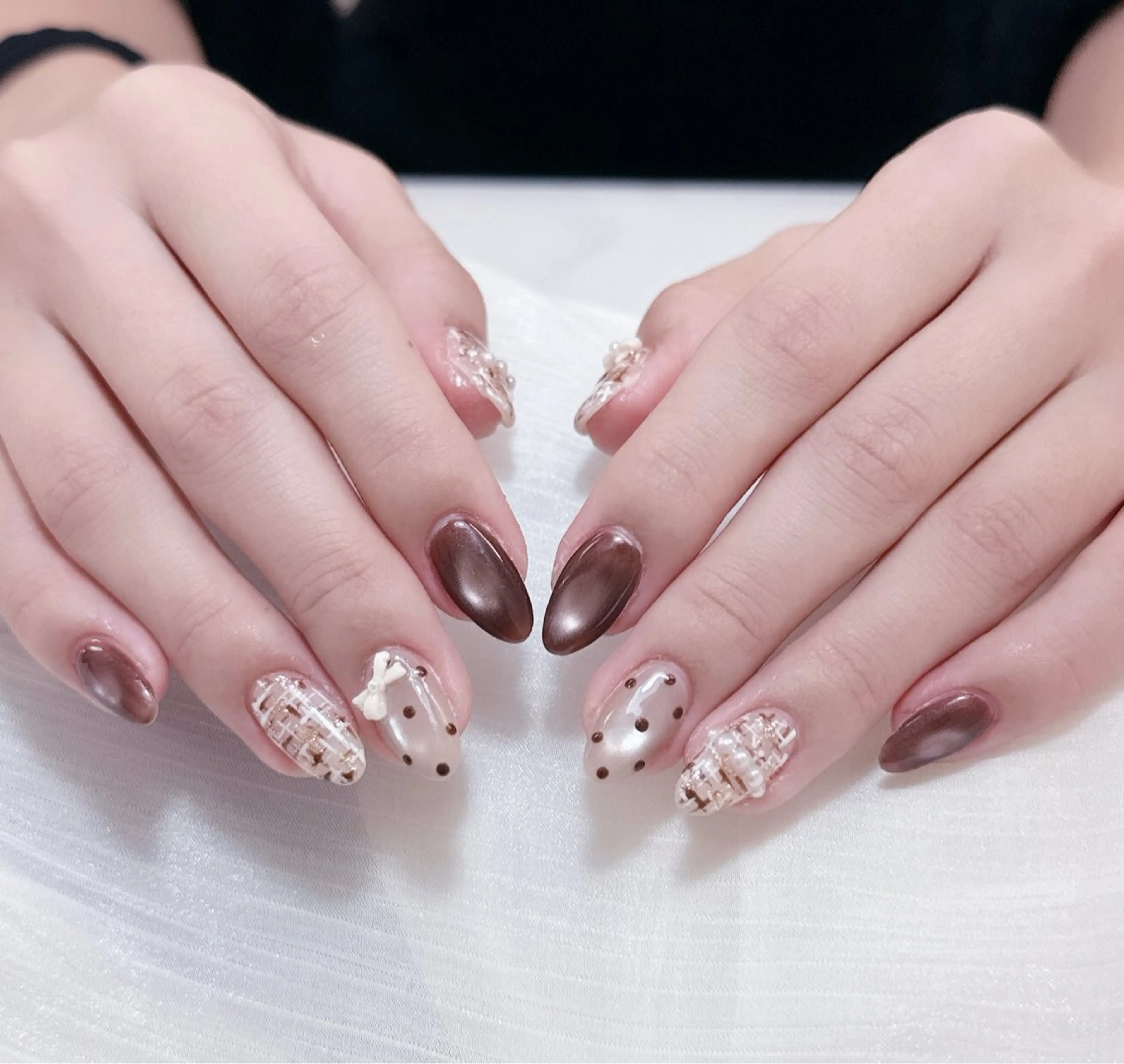 ネイル チークネイル フレンチネイル グラデーション 氷ネイル・うるうるネイル キラキラネイル 陳 rinaのネイルデザイン