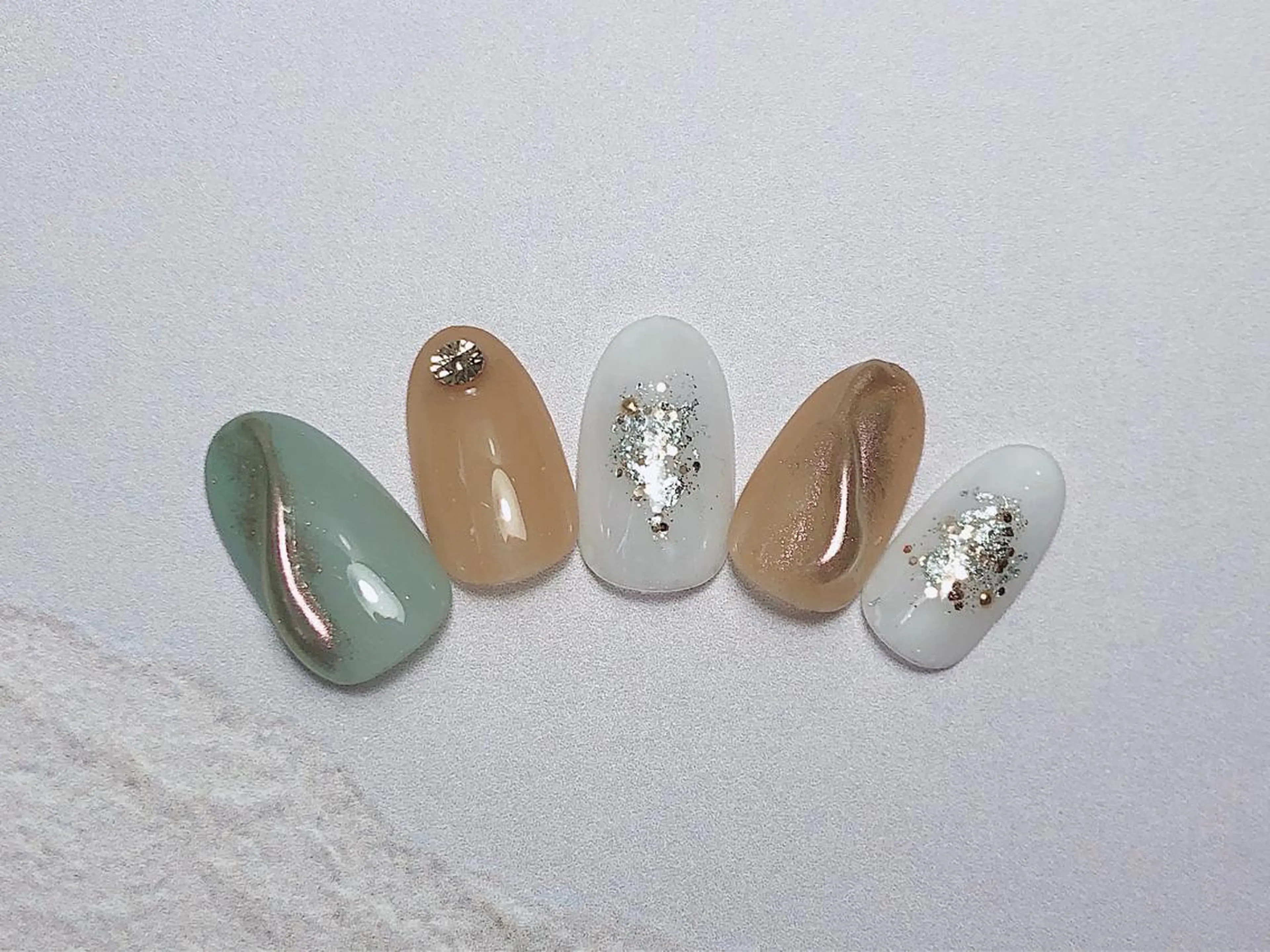 ショート ネイル マツエク・マツパ illum hicariのネイルデザイン