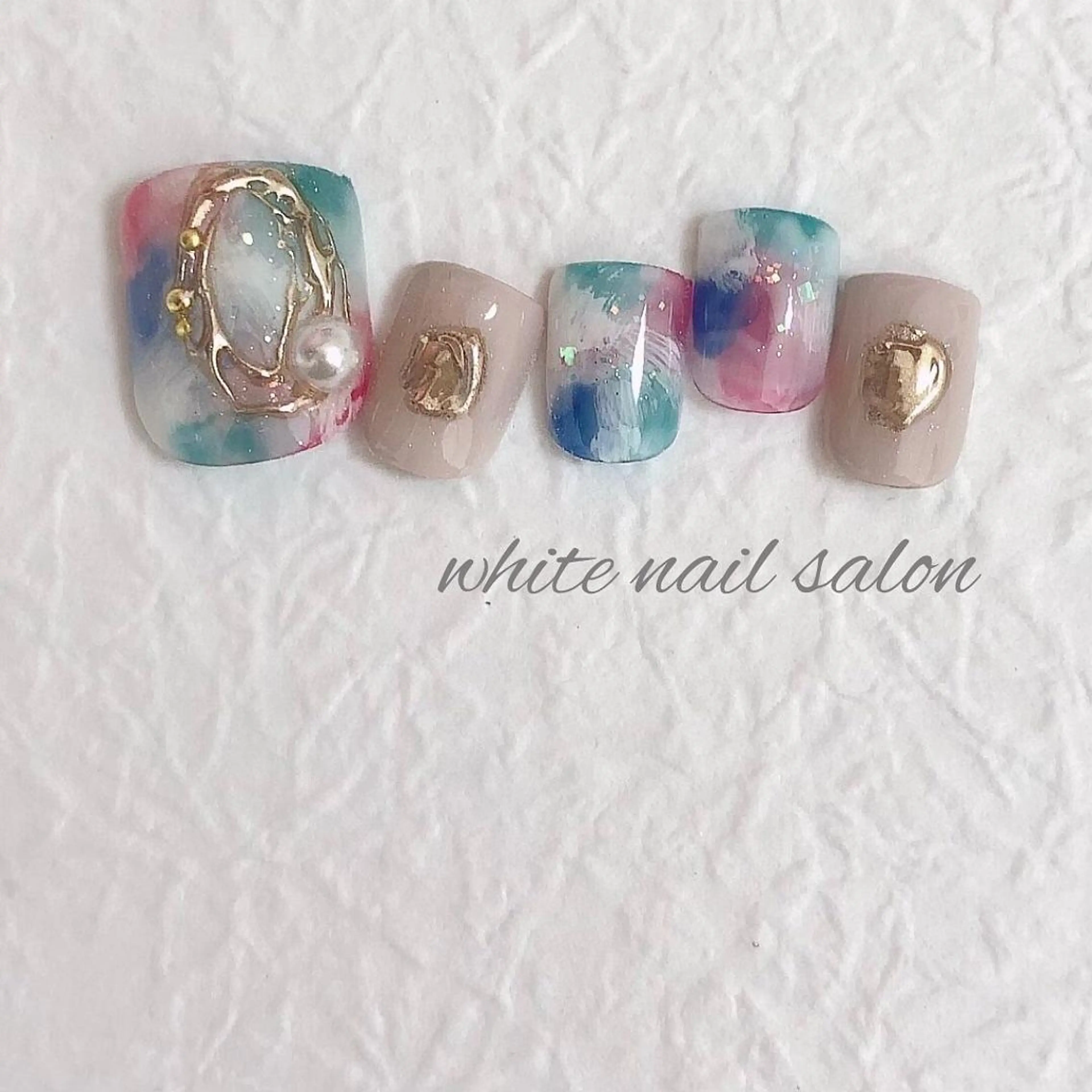 ネイル ジェルネイル ハードジェル 持ち込み ソフトジェル フットネイル white nail salonのネイルデザイン