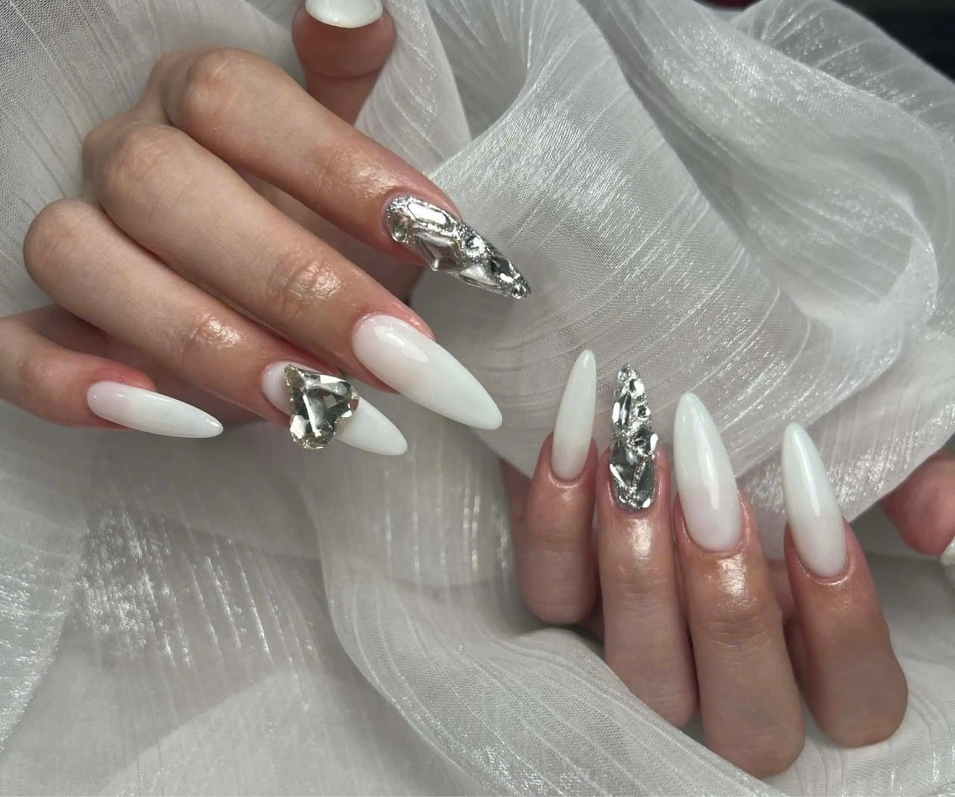 ネイル 長さ出し IRO Nail Studioのネイルデザイン