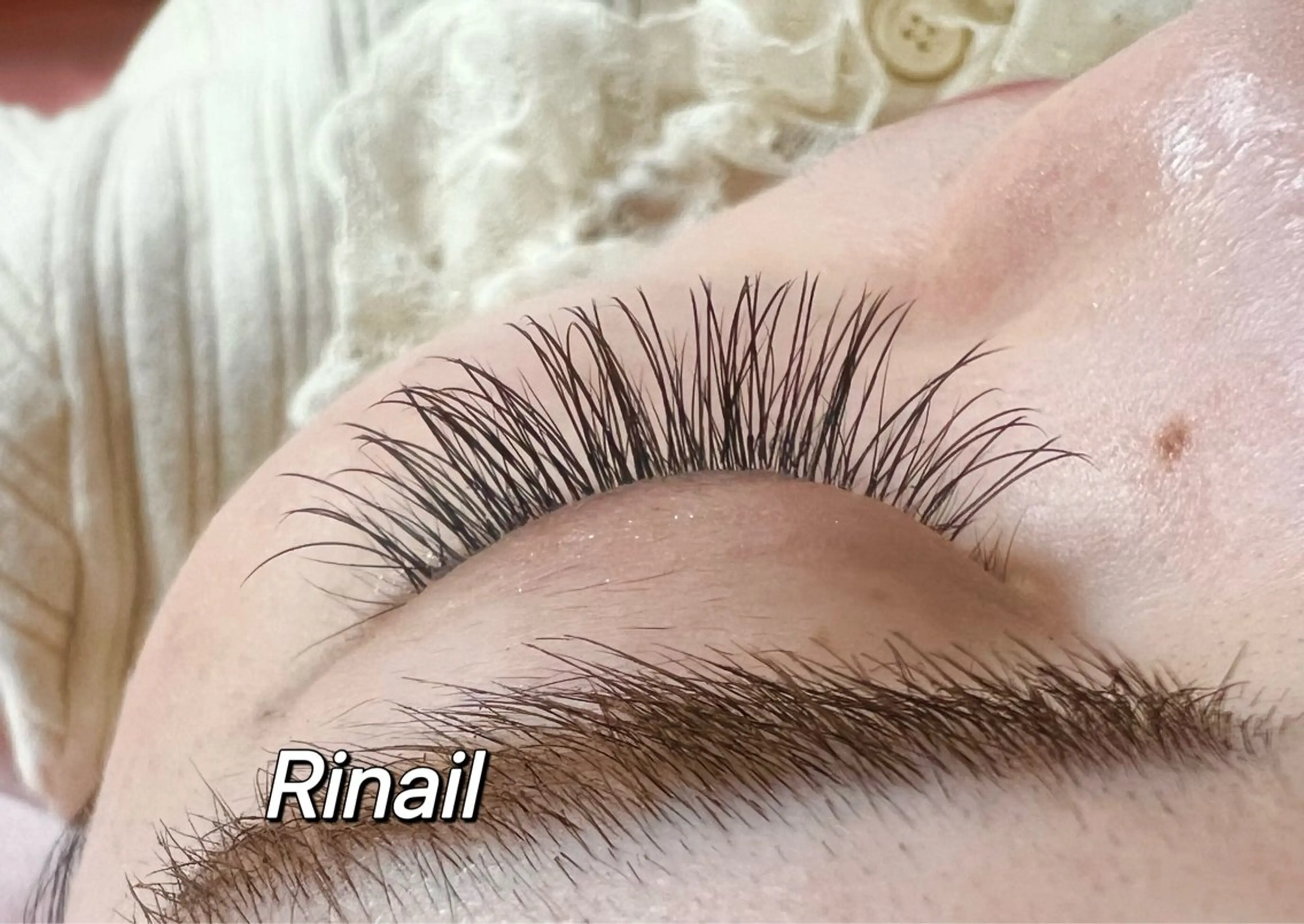 マツエク・マツパ バインドロック ナチュラル パリジェンヌラッシュリフト まつげパーマ 下まつげエクステ YK Rinのネイルデザイン