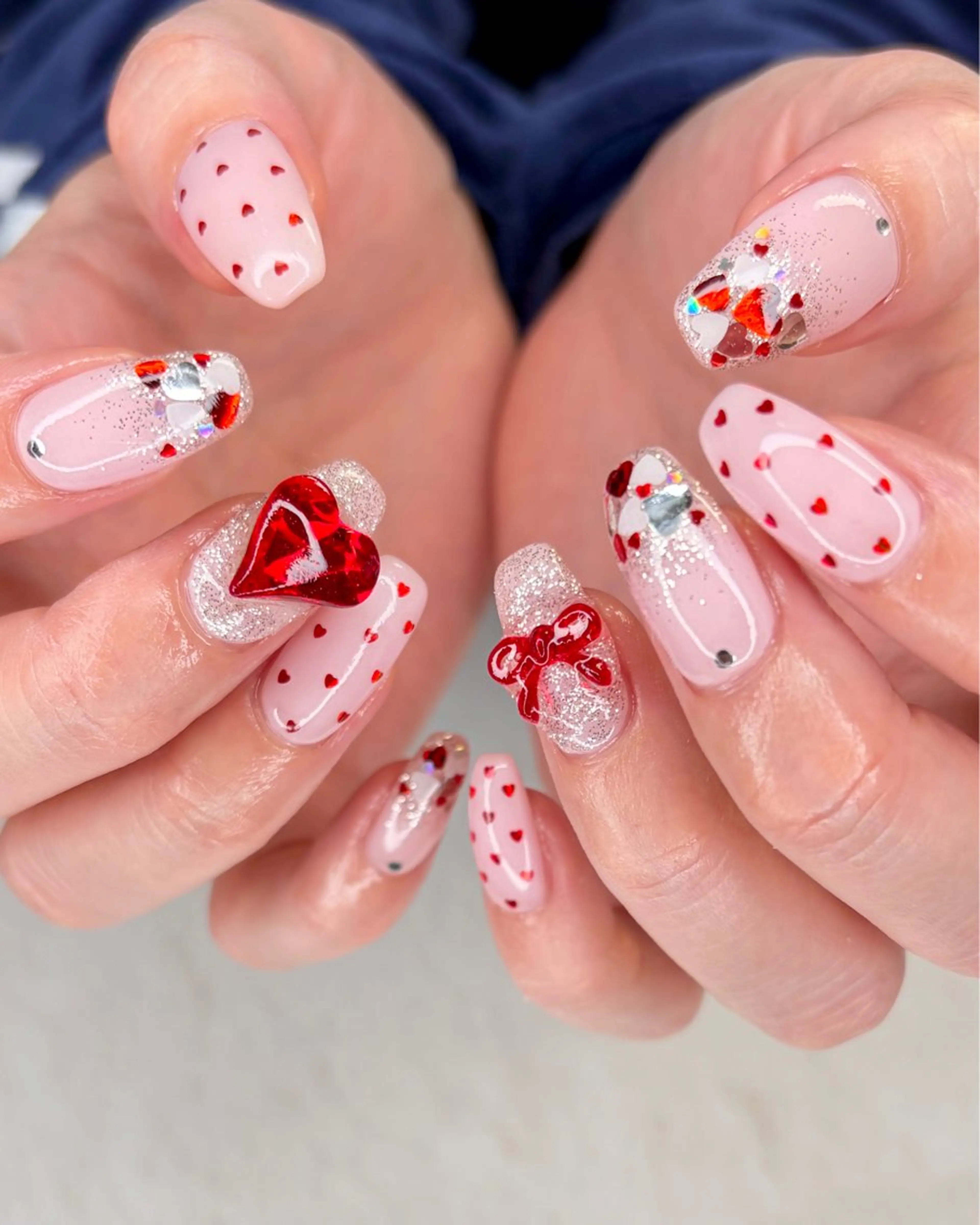 ネイル ハンドネイル フットネイル ease NAIL SALONのネイルデザイン