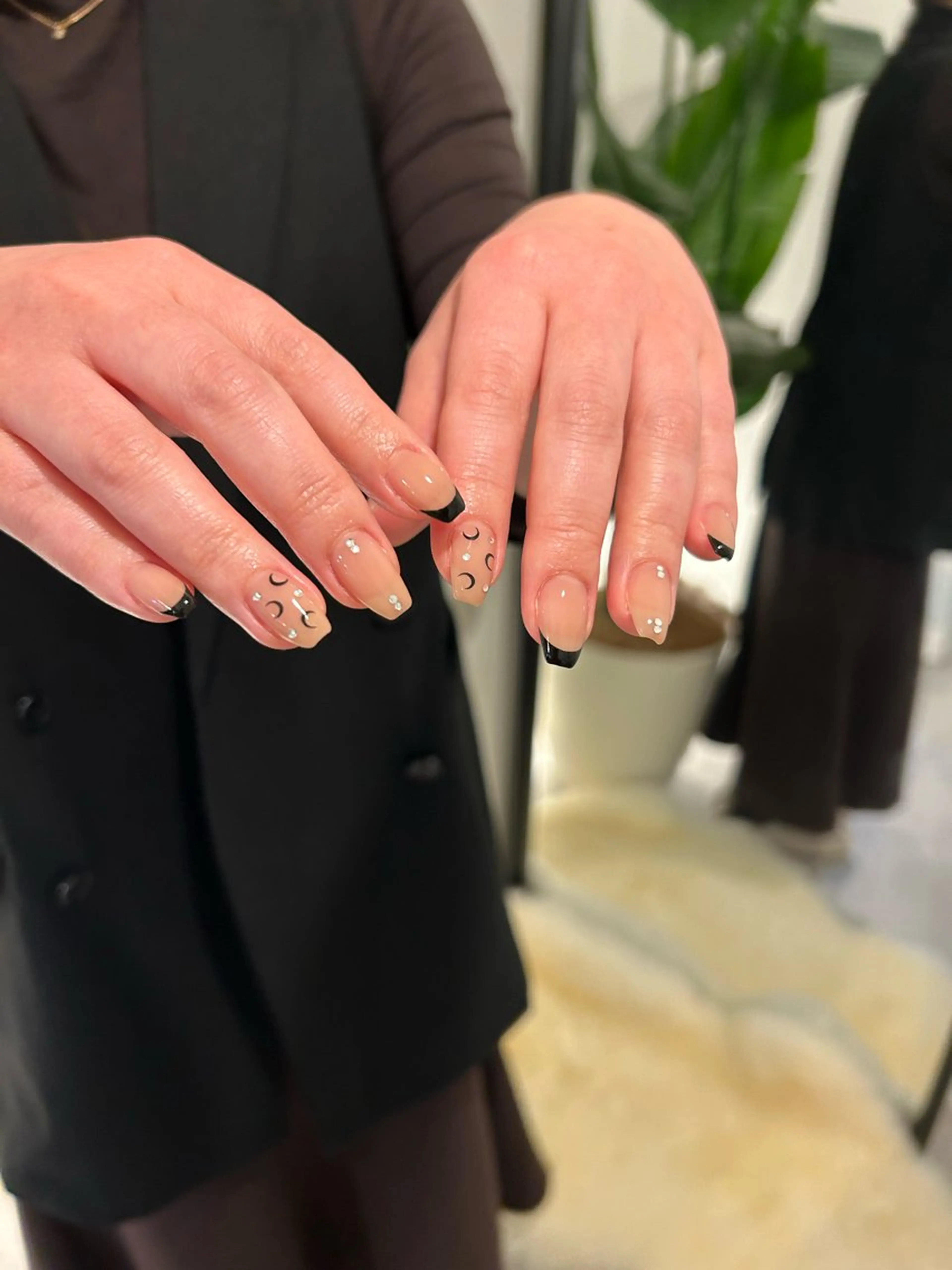 ネイル ハンドネイル repos yoshitomeのネイルデザイン