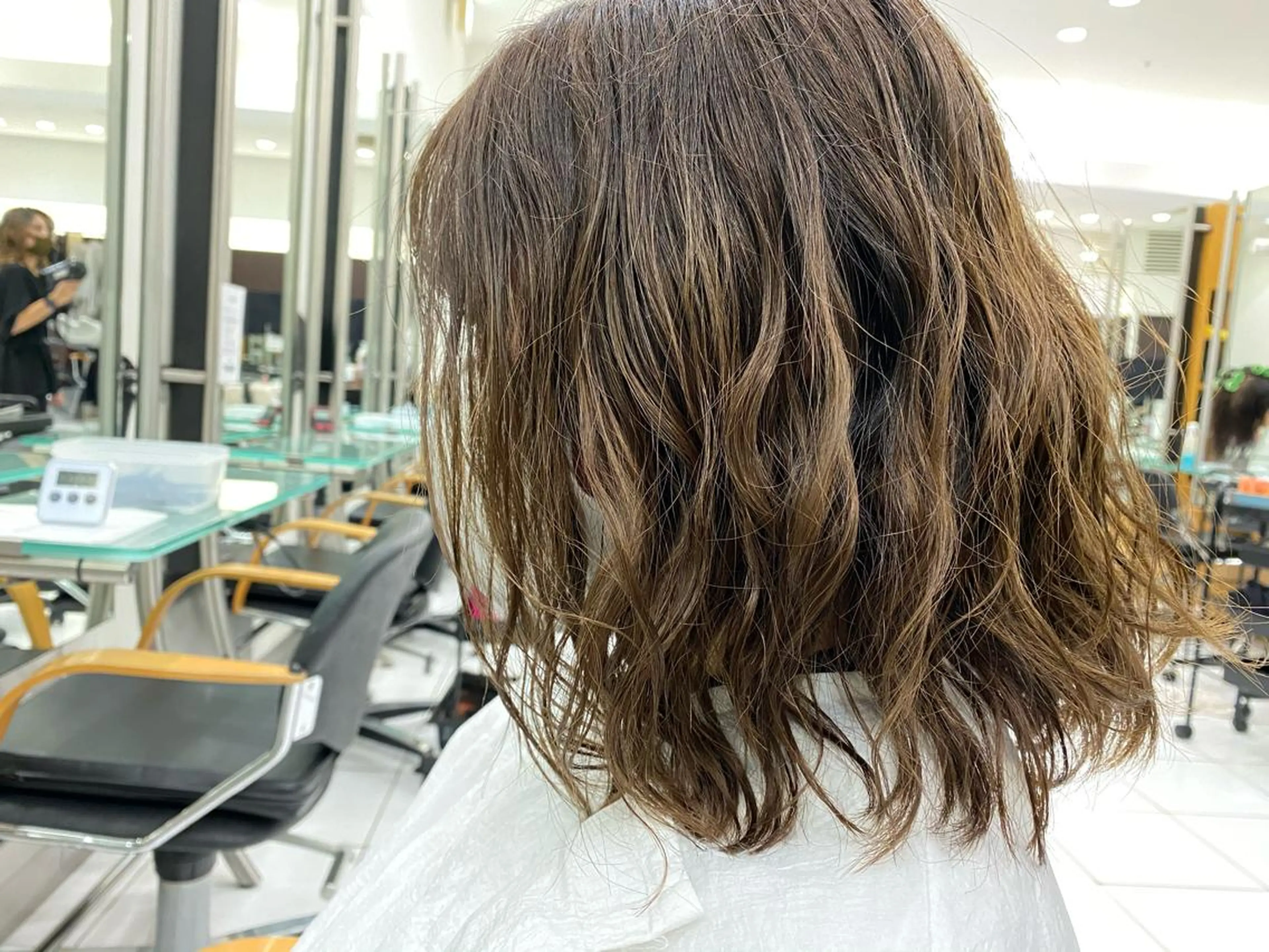 ミディアム 美髪矯正/平塚/ 磯川楓のヘアスタイル