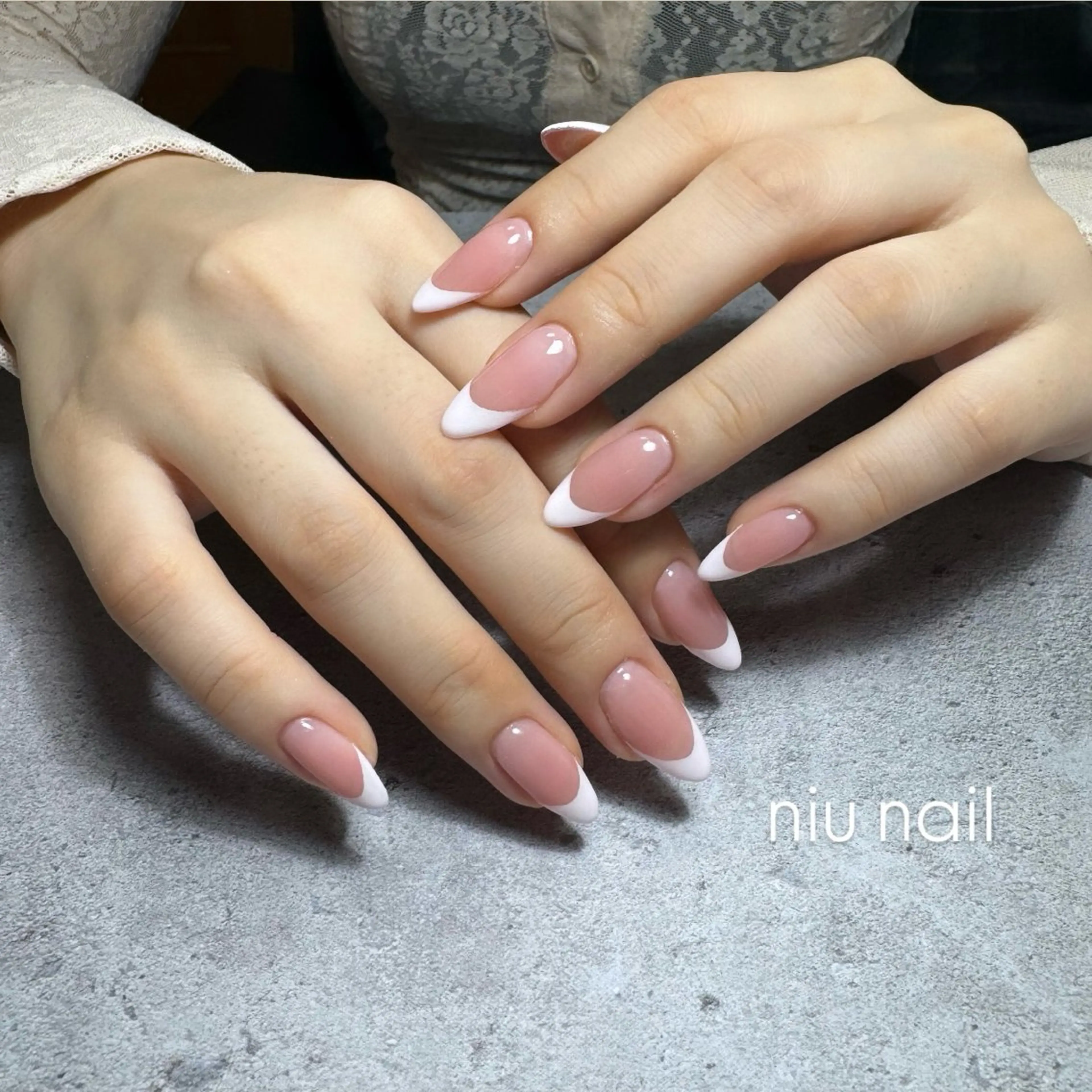 𐙚シンプルネイル(フレンチ)の写真