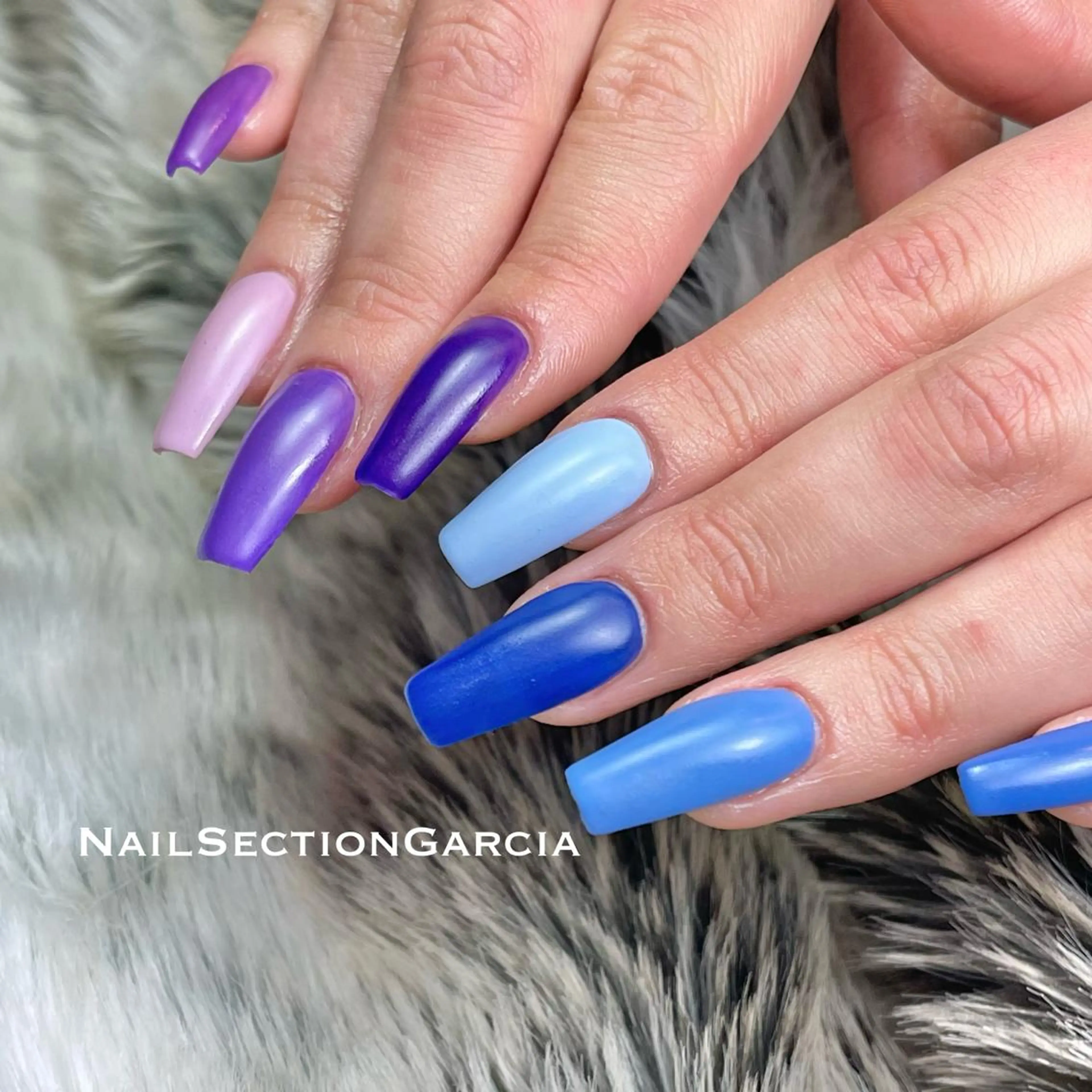 【スカルプ】指を長く魅せるお手伝い!長さ出し+ジェルカラーセットの写真