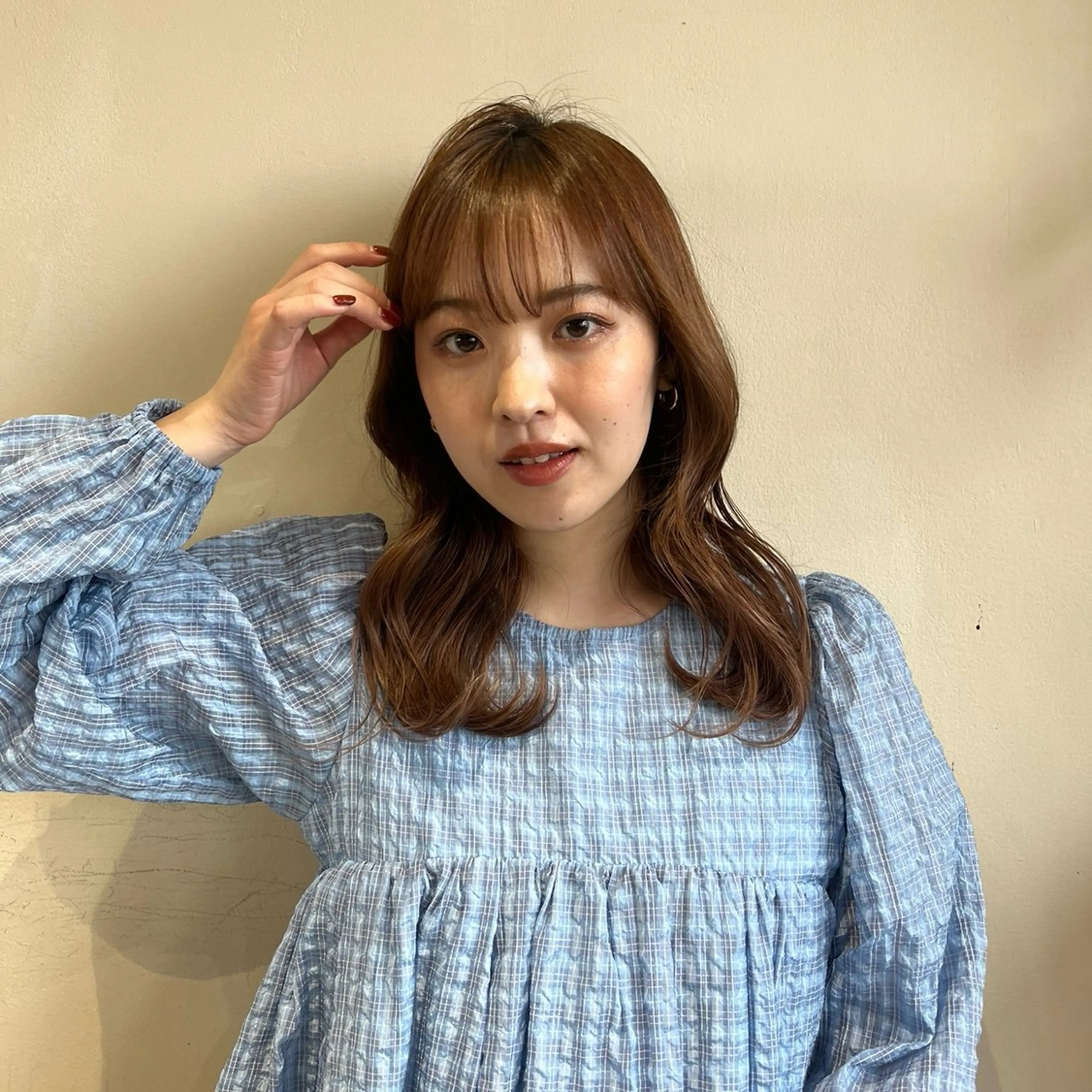 セミロング 塩川ももこ/ 自然な縮毛矯正のヘアスタイル