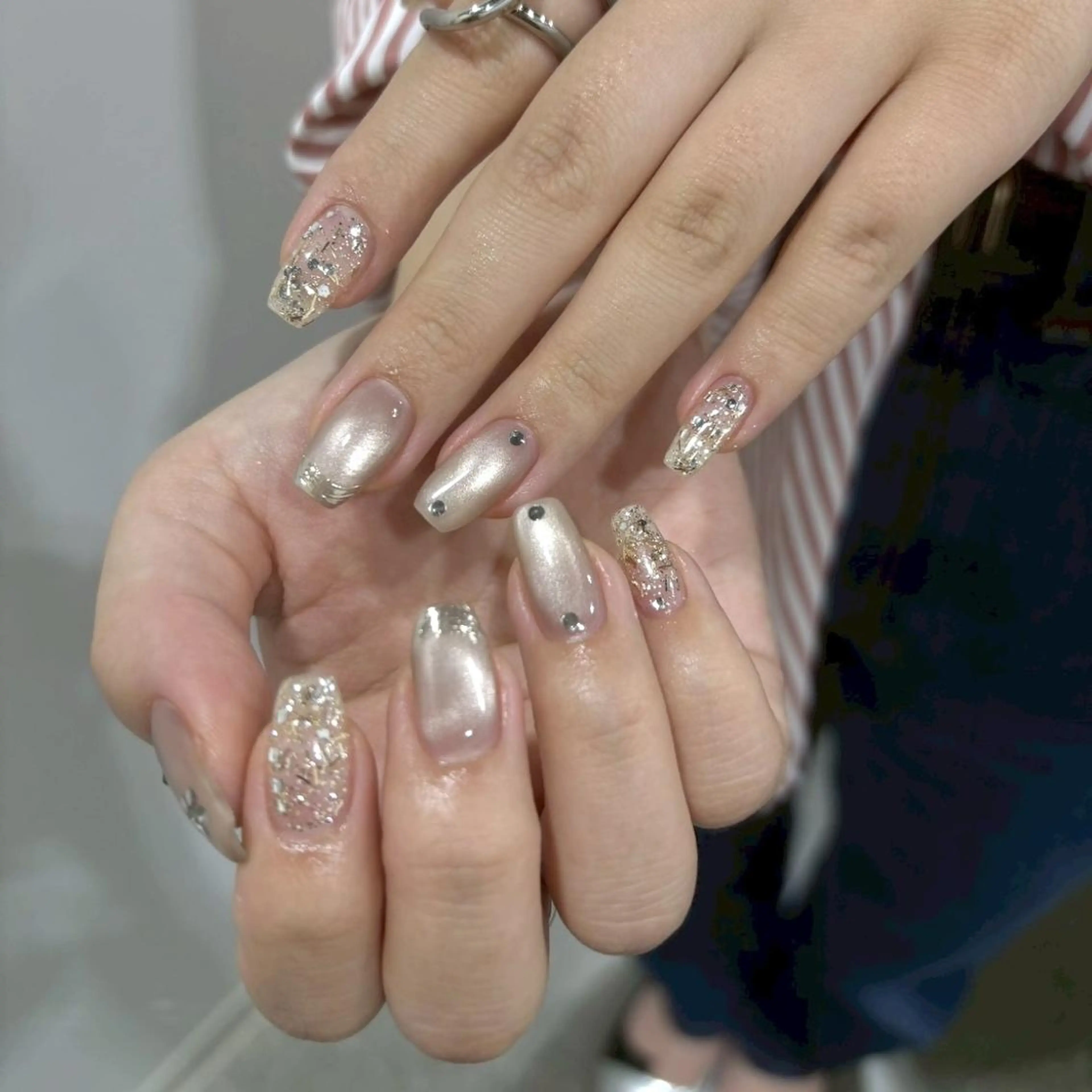 ネイル ハンドネイル whitepaper 🎀airiのネイルデザイン