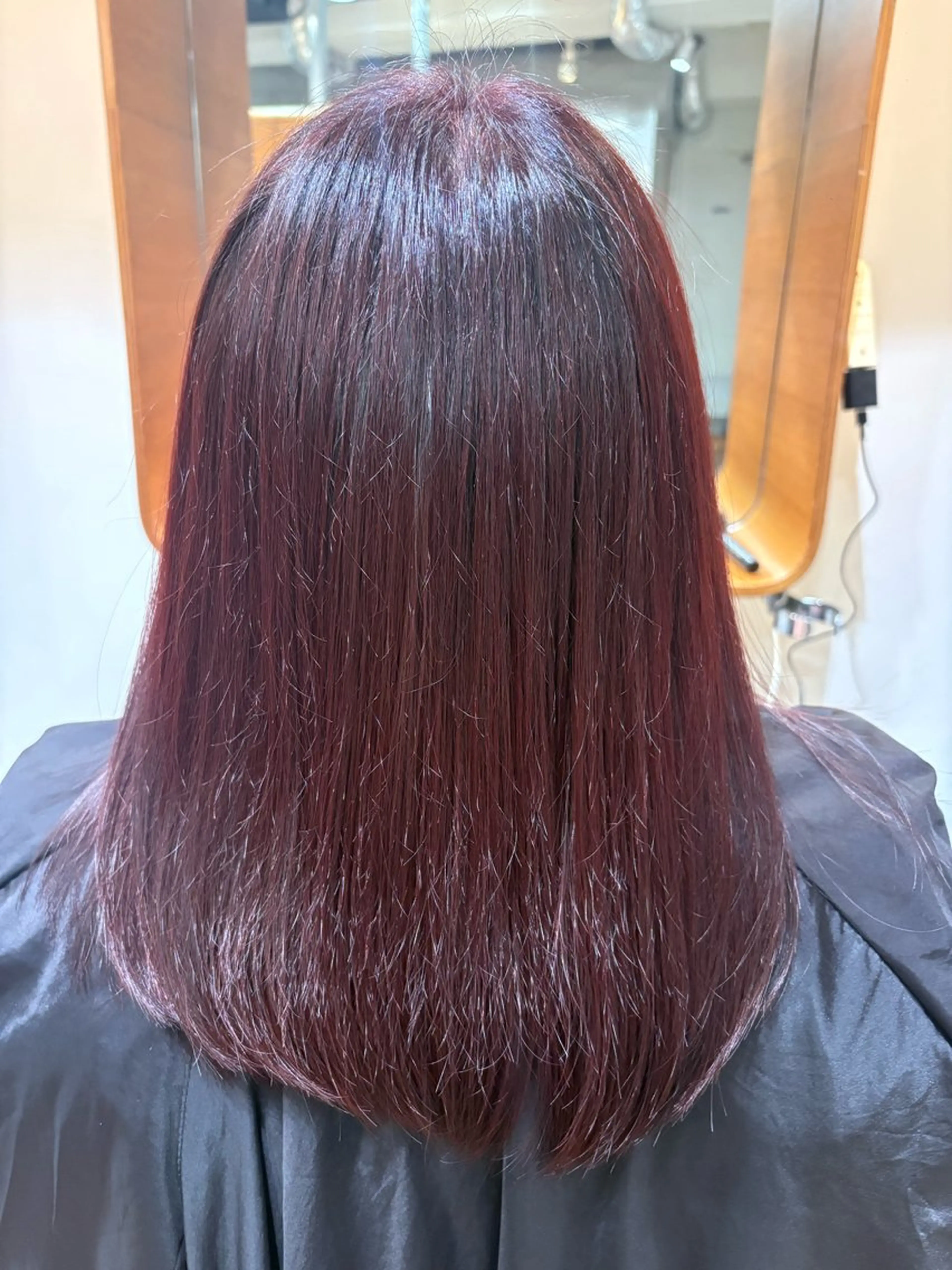 ミディアム レッドブラウン ヘアカラー 🤍レイヤブロー／ 縮毛矯正🫧みさきのヘアスタイル