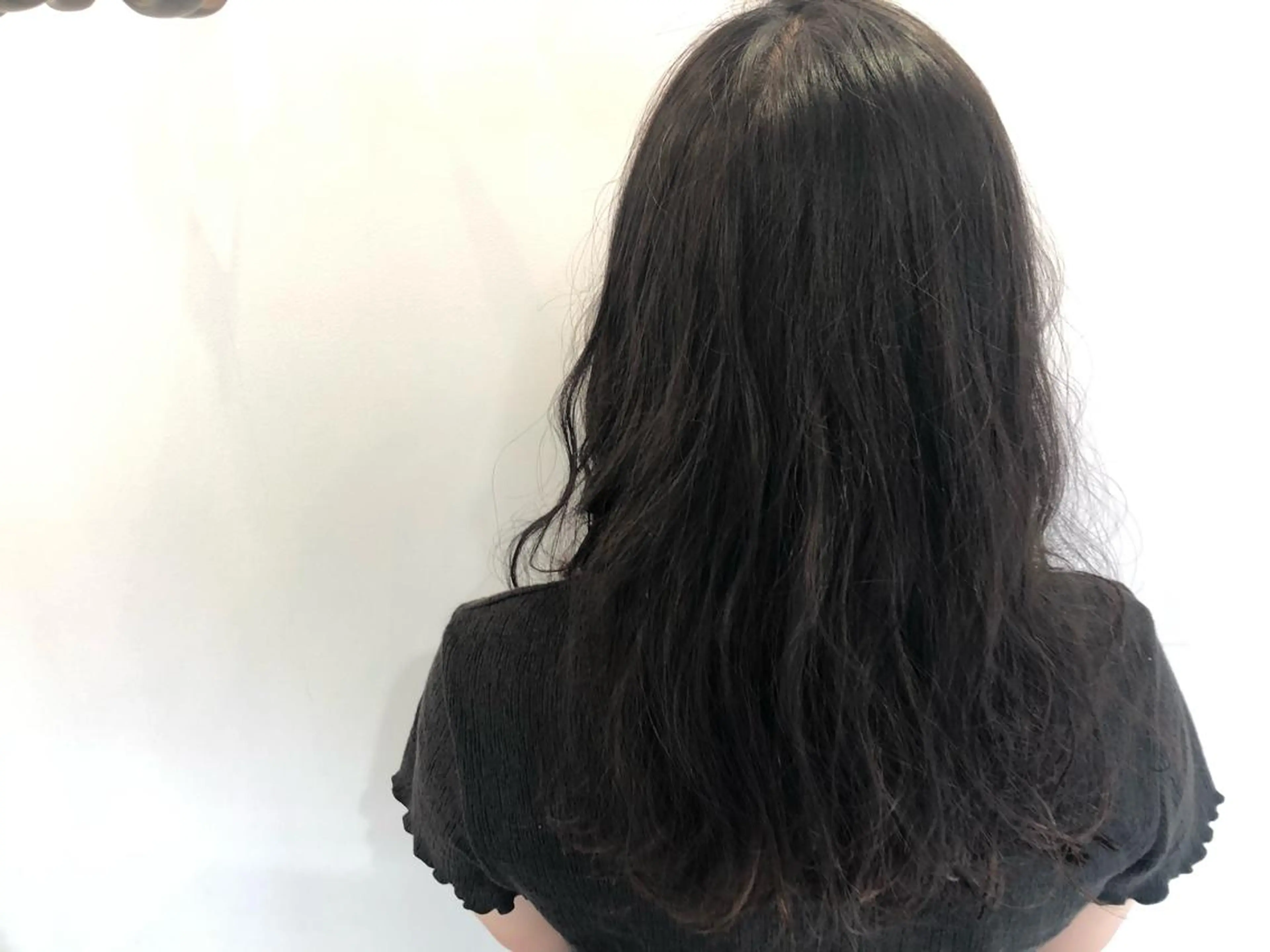 ロング パーマ 辻本 夏子のヘアスタイル