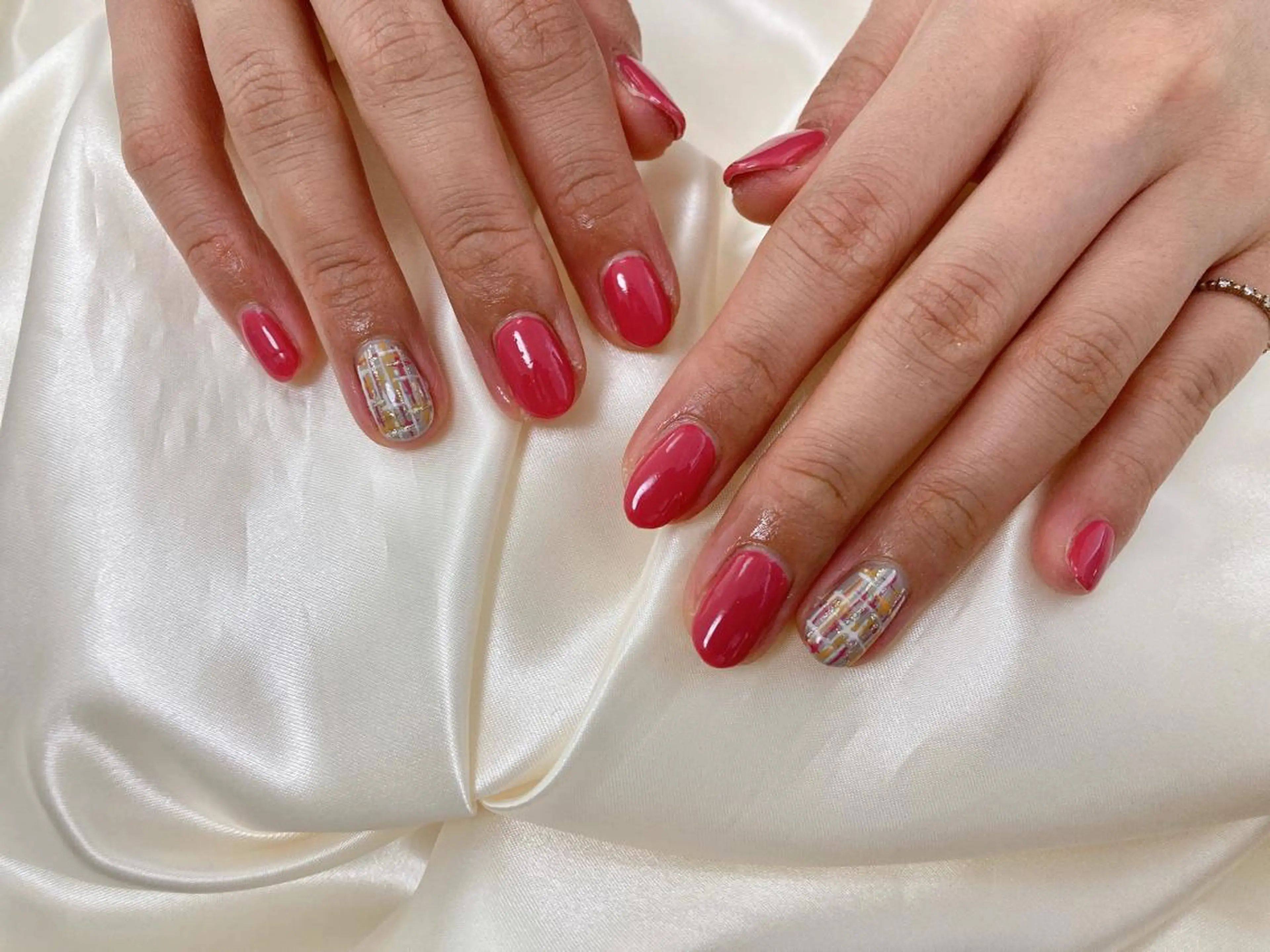 ネイル ツイードネイル mogunail &blowのネイルデザイン