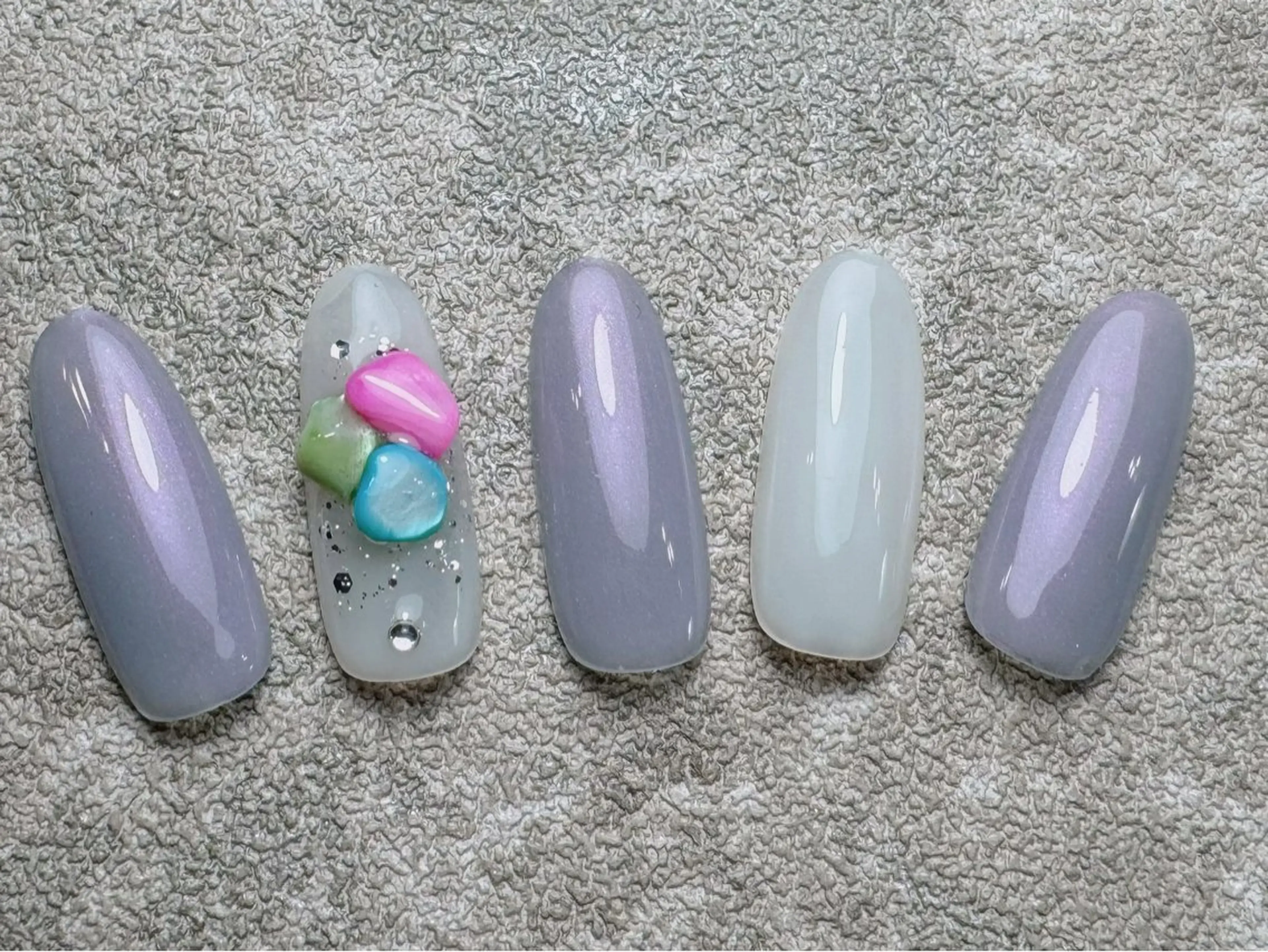 ネイル ハンドネイル マジック ミラーのネイルデザイン