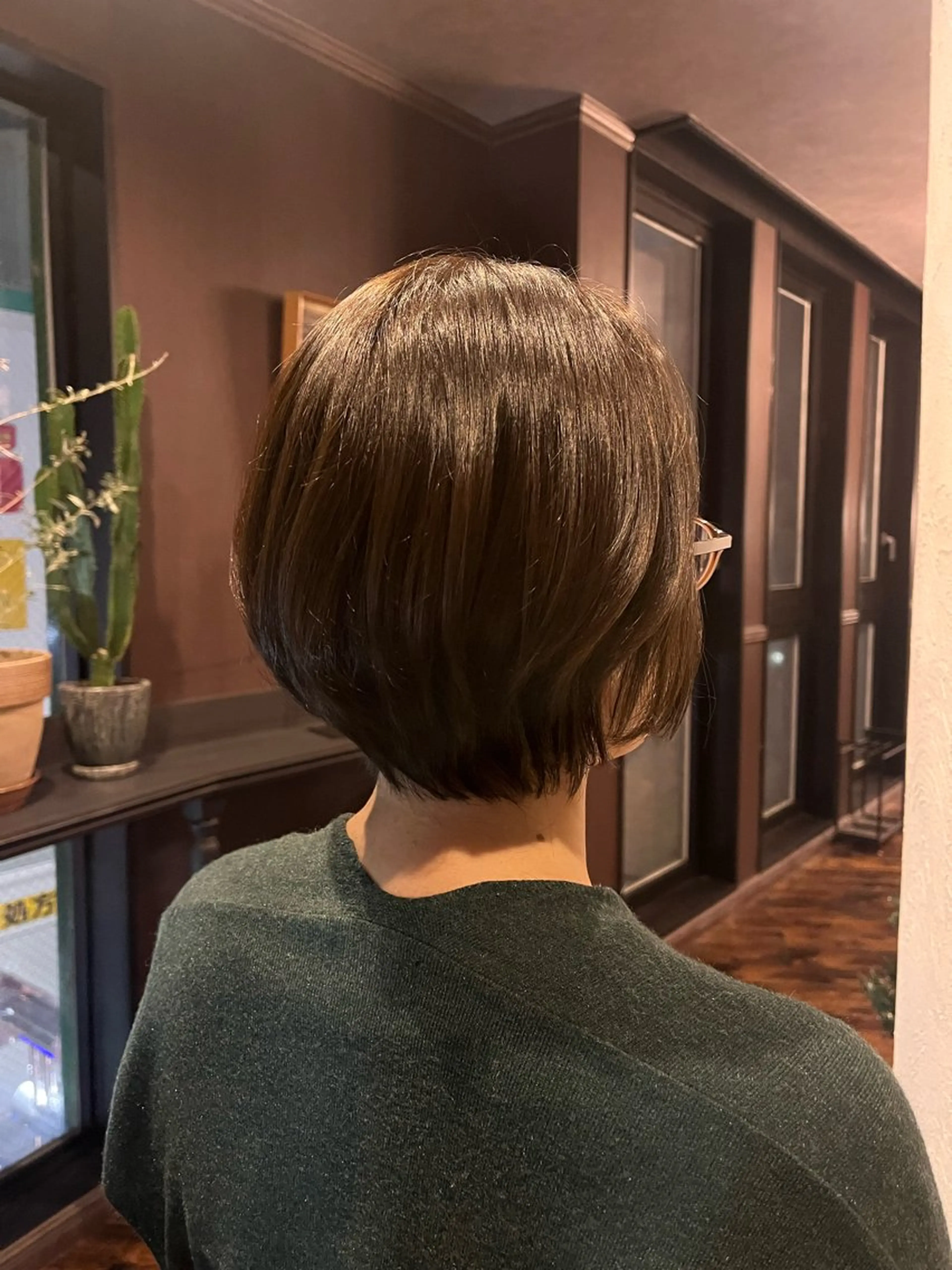 ショート カラー 境 あいみのヘアスタイル
