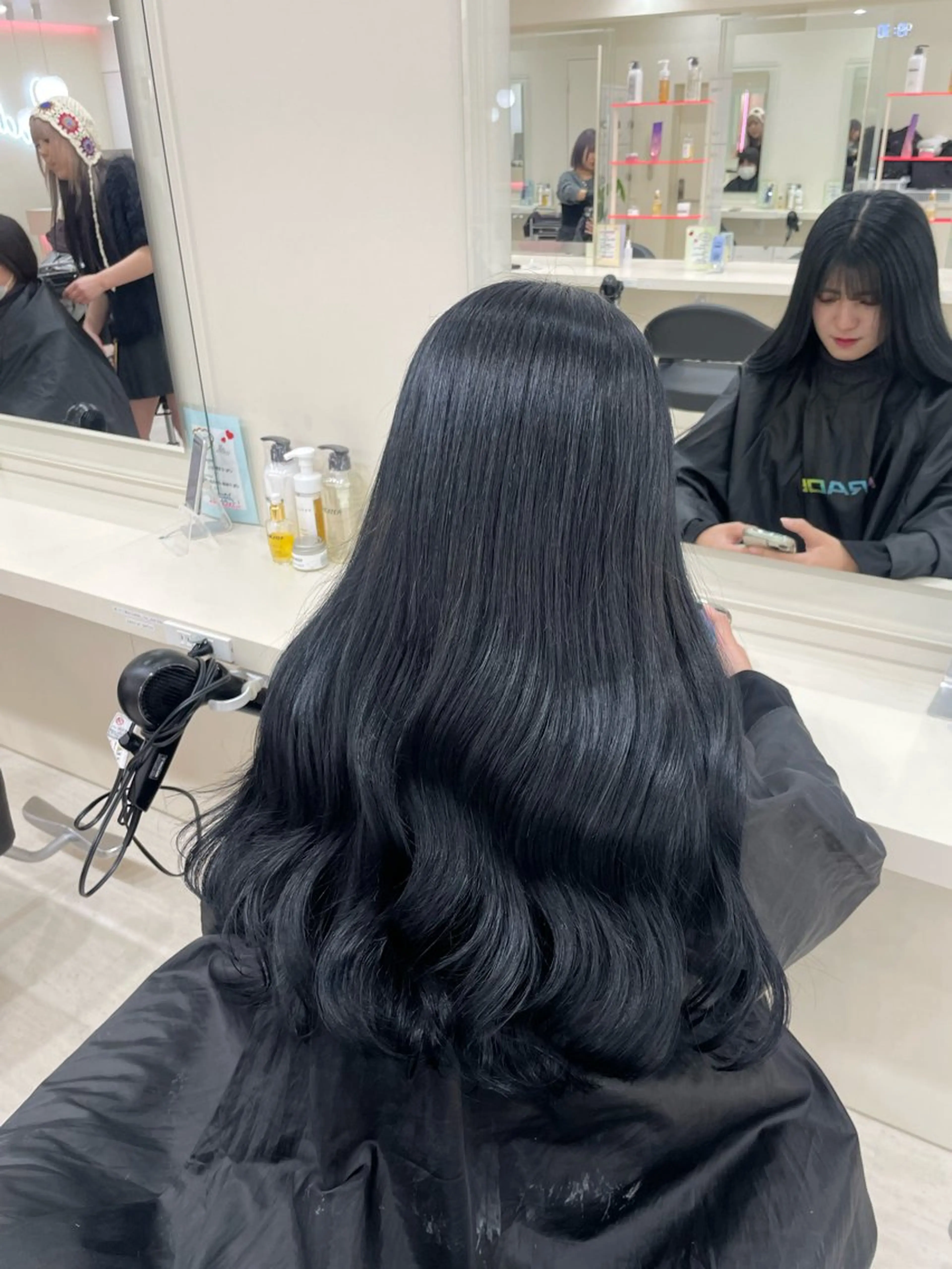 ロング カラー 黒髪 ブルーカラー ブルーブラック 表参道指名1位💖 カラーの達人💗のヘアスタイル