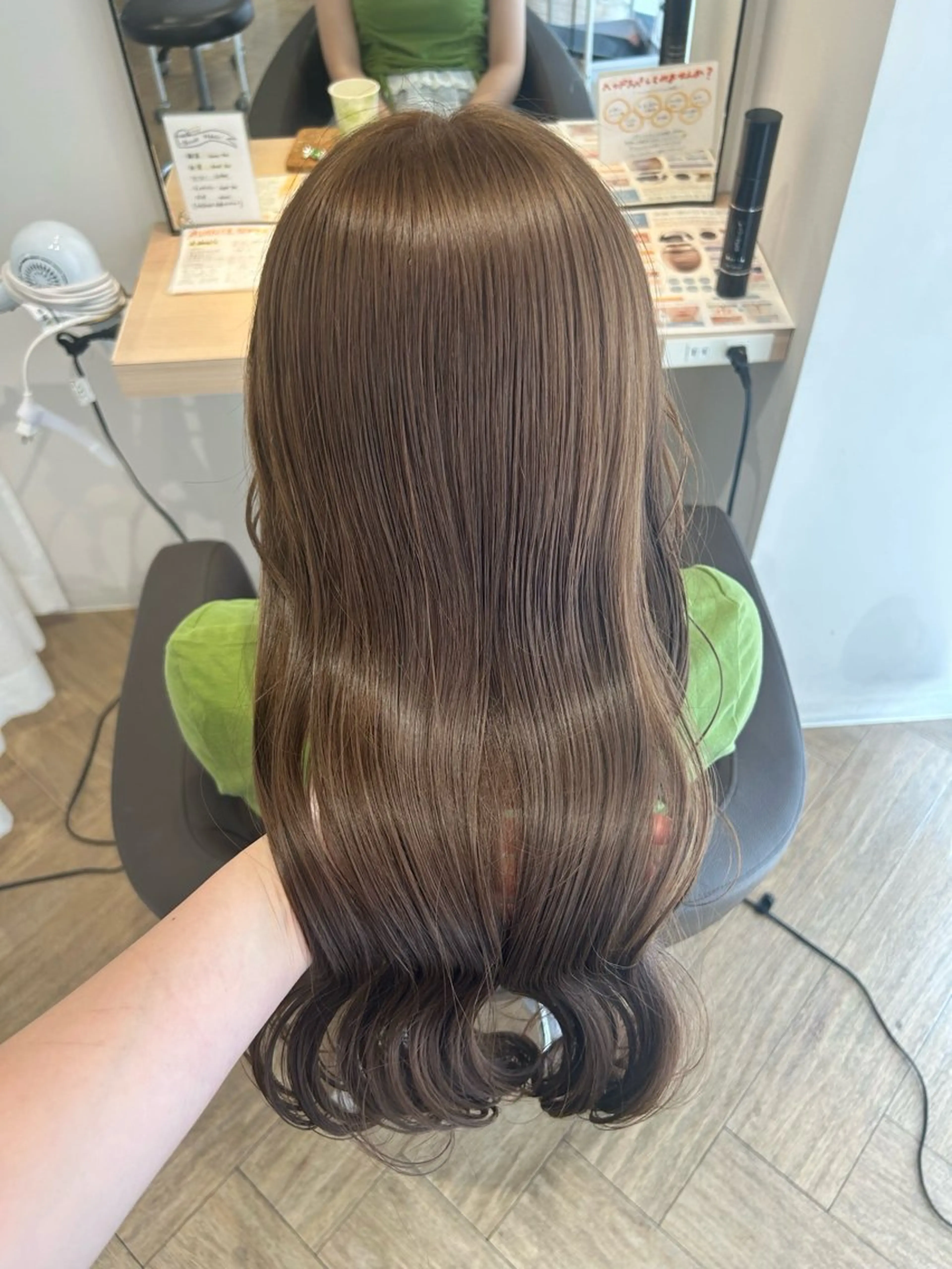 ロング カラー ブリーチ ダブルカラー ブリーチなしカラー カット ヘアカラー 砂野 真璃奈のヘアスタイル