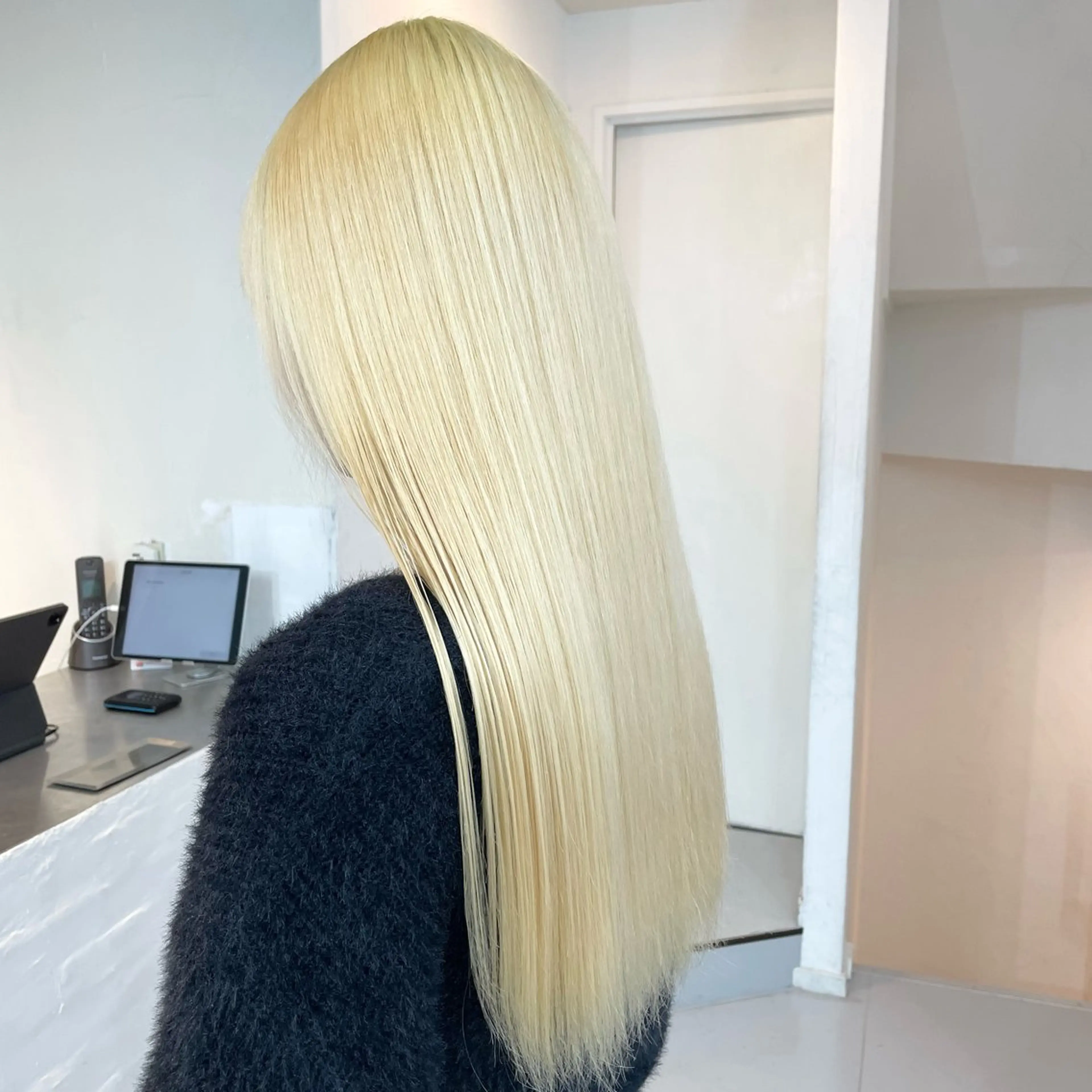 ロング カラー ブロンド ホワイトブロンド ボブ ロング ヘアカラー トリートメント ヘアセット ハイトーン×レイヤー ／遠藤将太のヘアスタイル