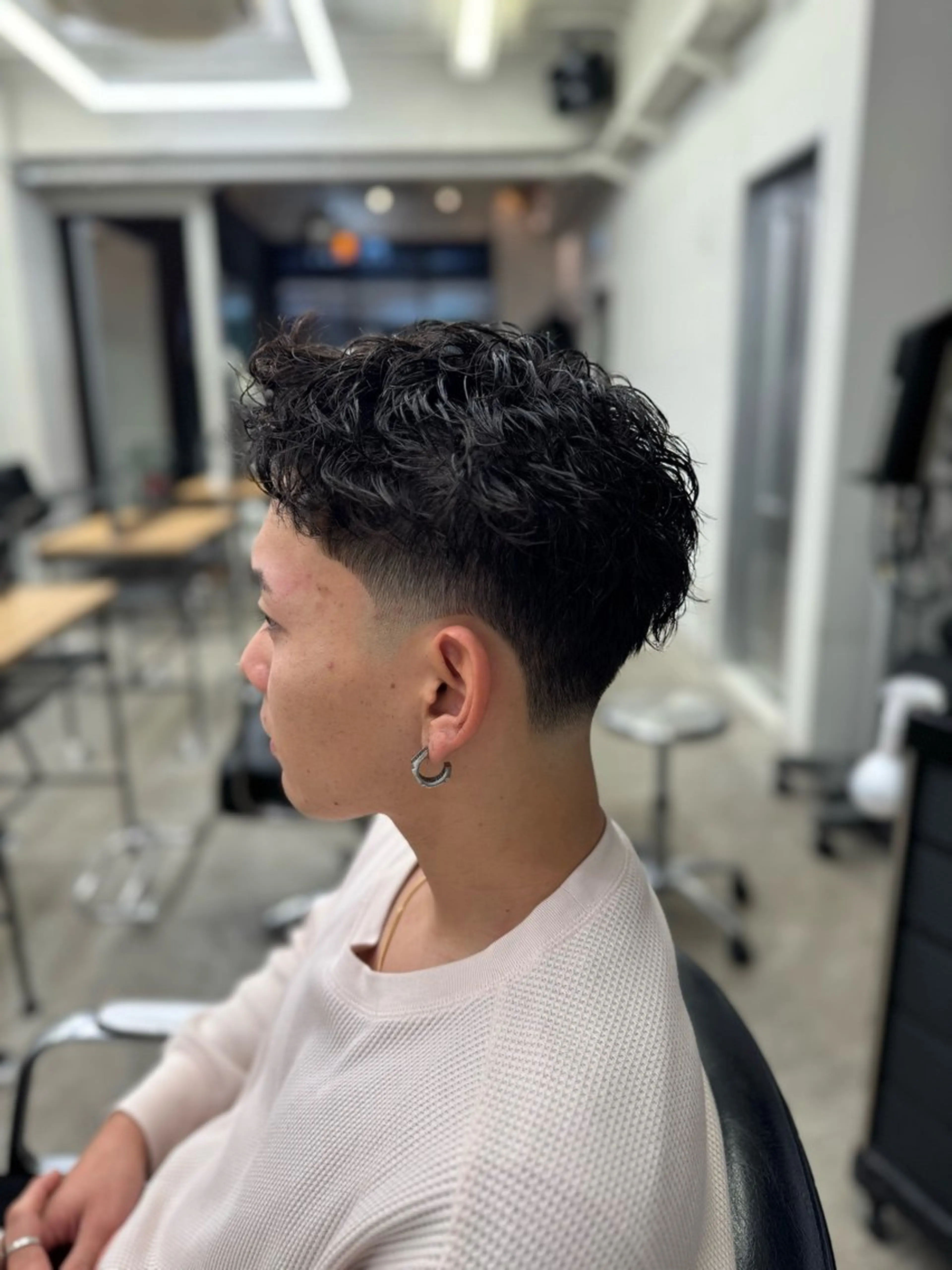 ショート パーマ メンズ フェードカット メンズパーマ メンズショート スキンフェード スパイキーショート カット パーマ トリートメント 💈メンズ特化💈 TASUKUのヘアスタイル