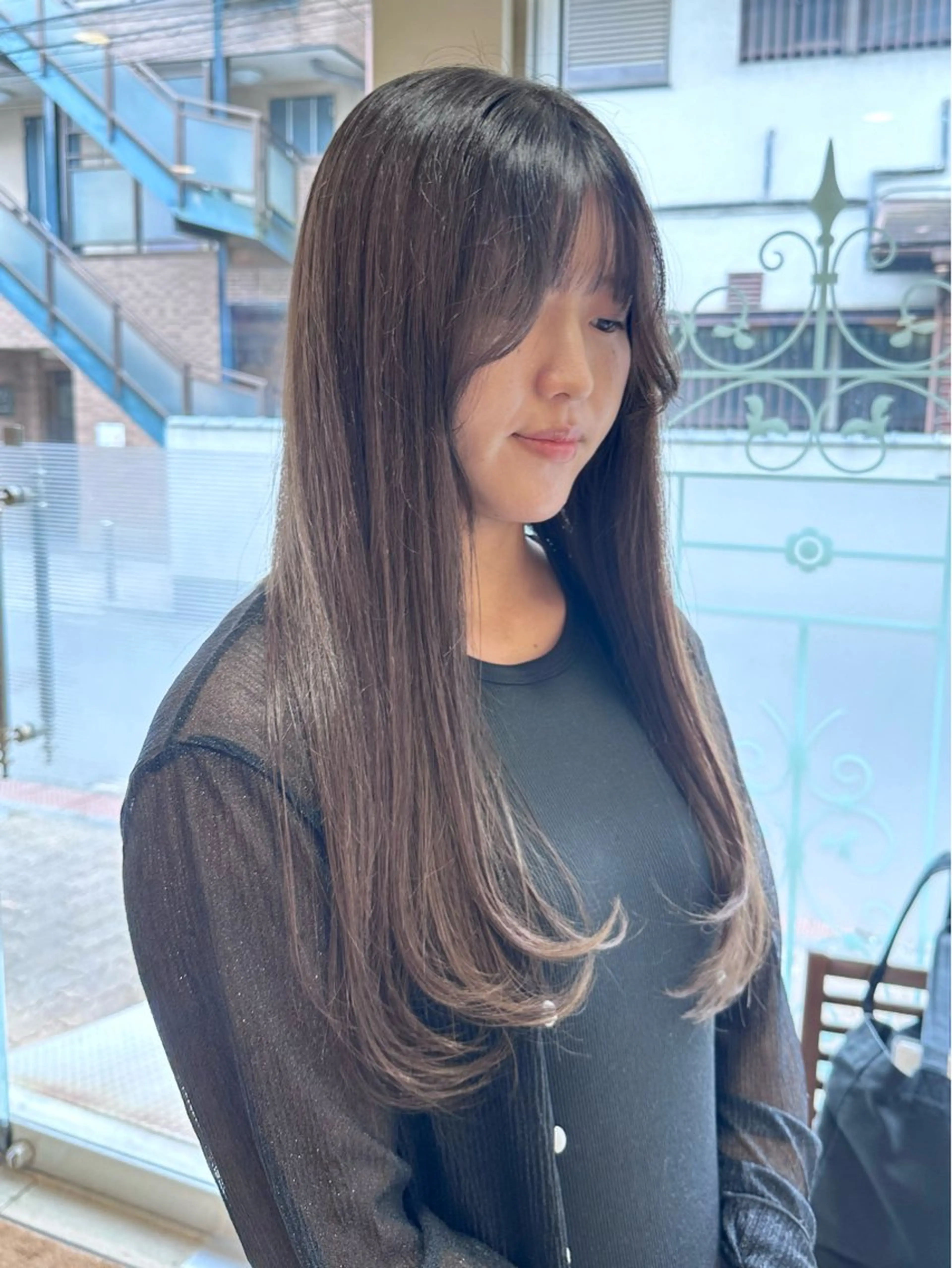 ロング カラー 顔周りカット レイヤーカット 韓国ヘア/レイヤー 顔周りカット/ユキナのヘアスタイル