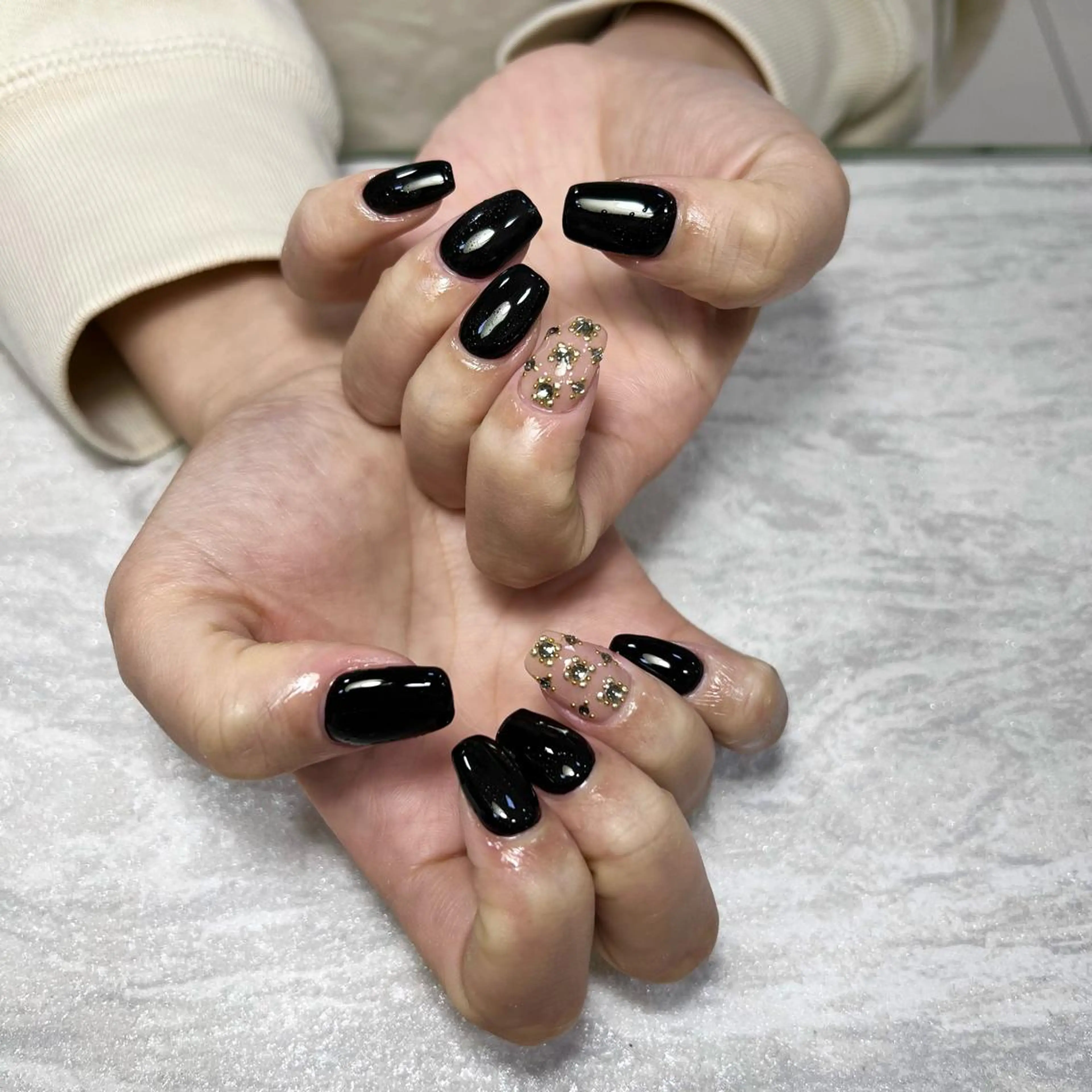 ネイル NAIL303所属・NAIL303 🛼 SHIORIのネイルデザイン