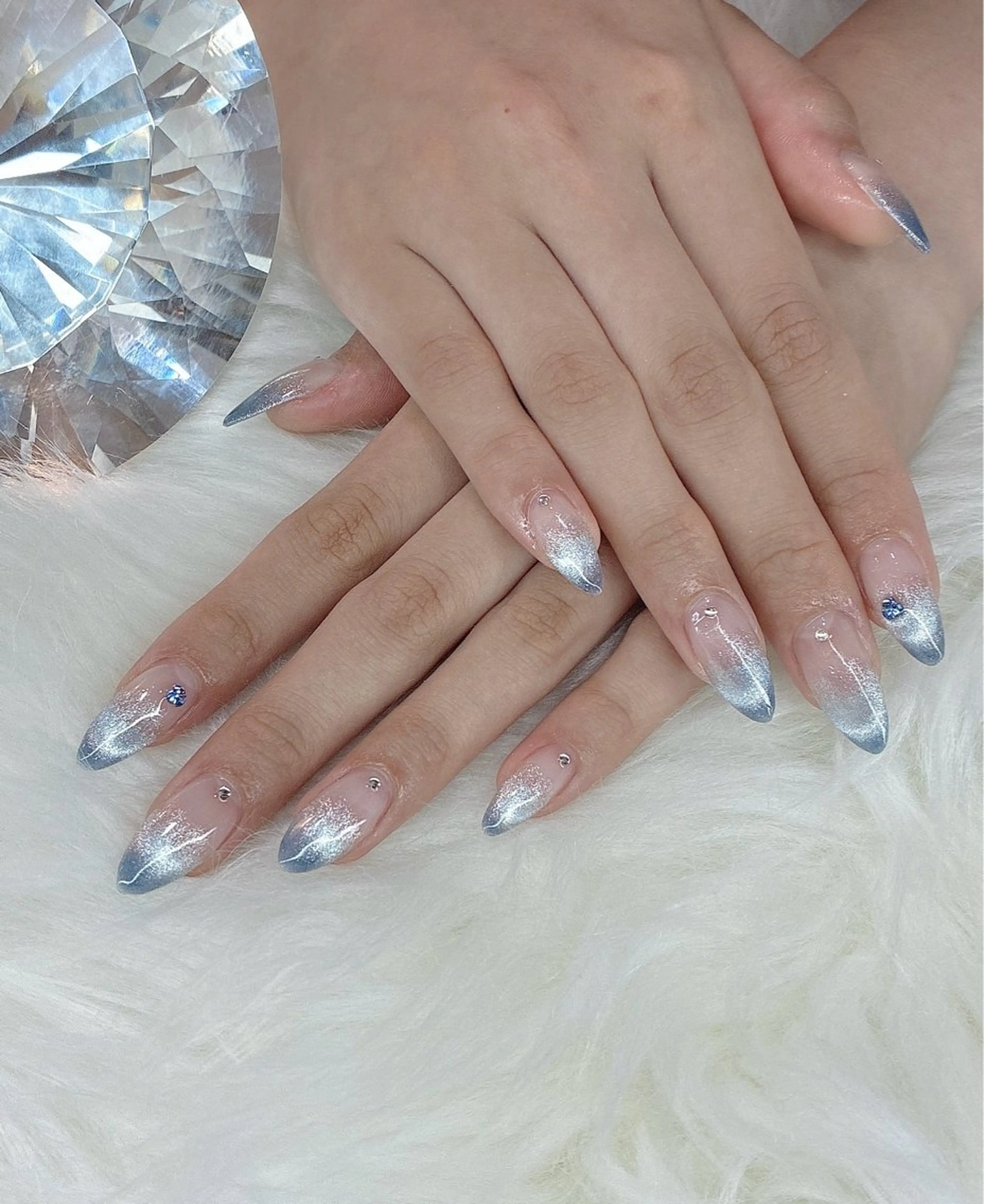 ネイル マグネットネイル LoaChaton kaeのネイルデザイン