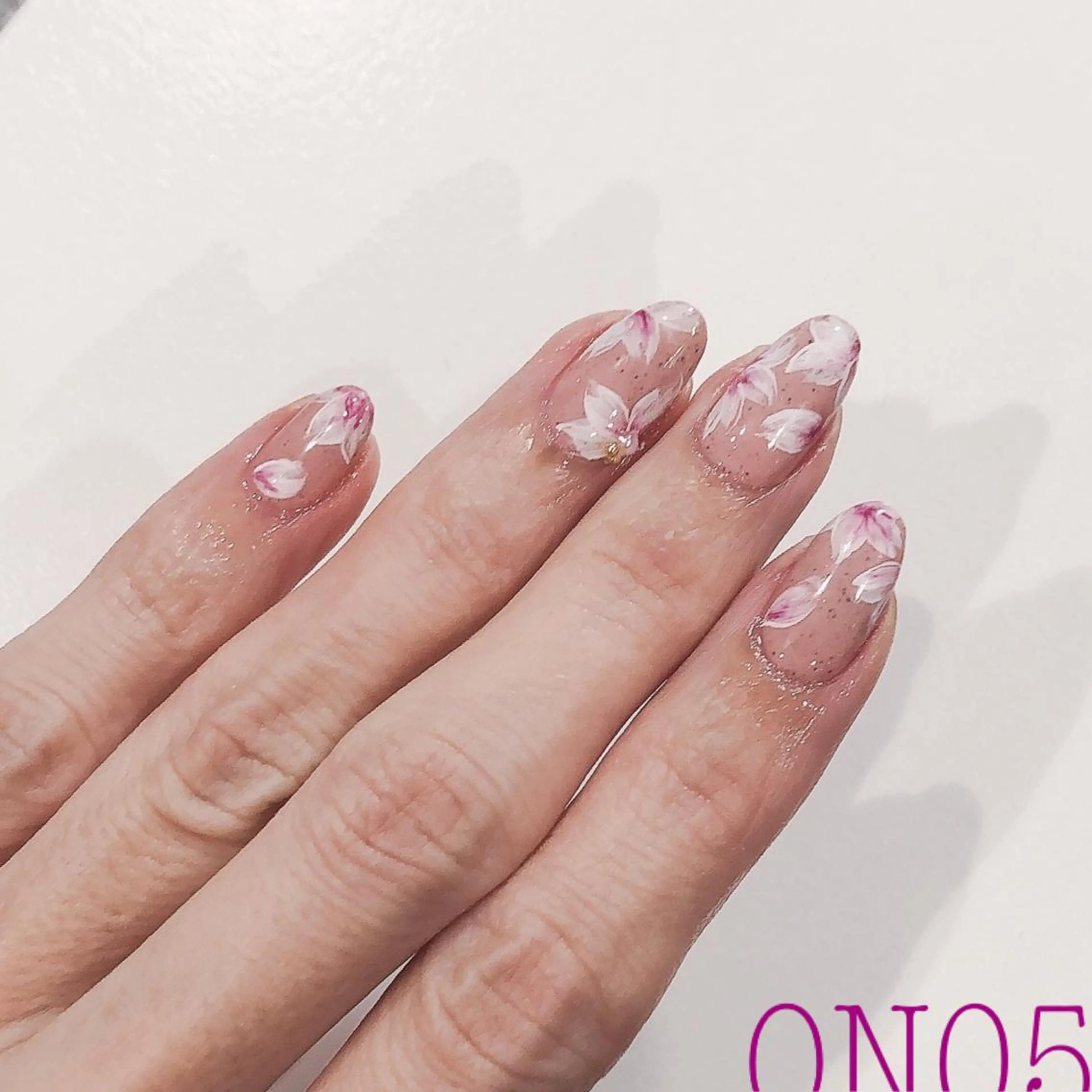 ネイル 園 寛子 （ネイリスト）のネイルデザイン