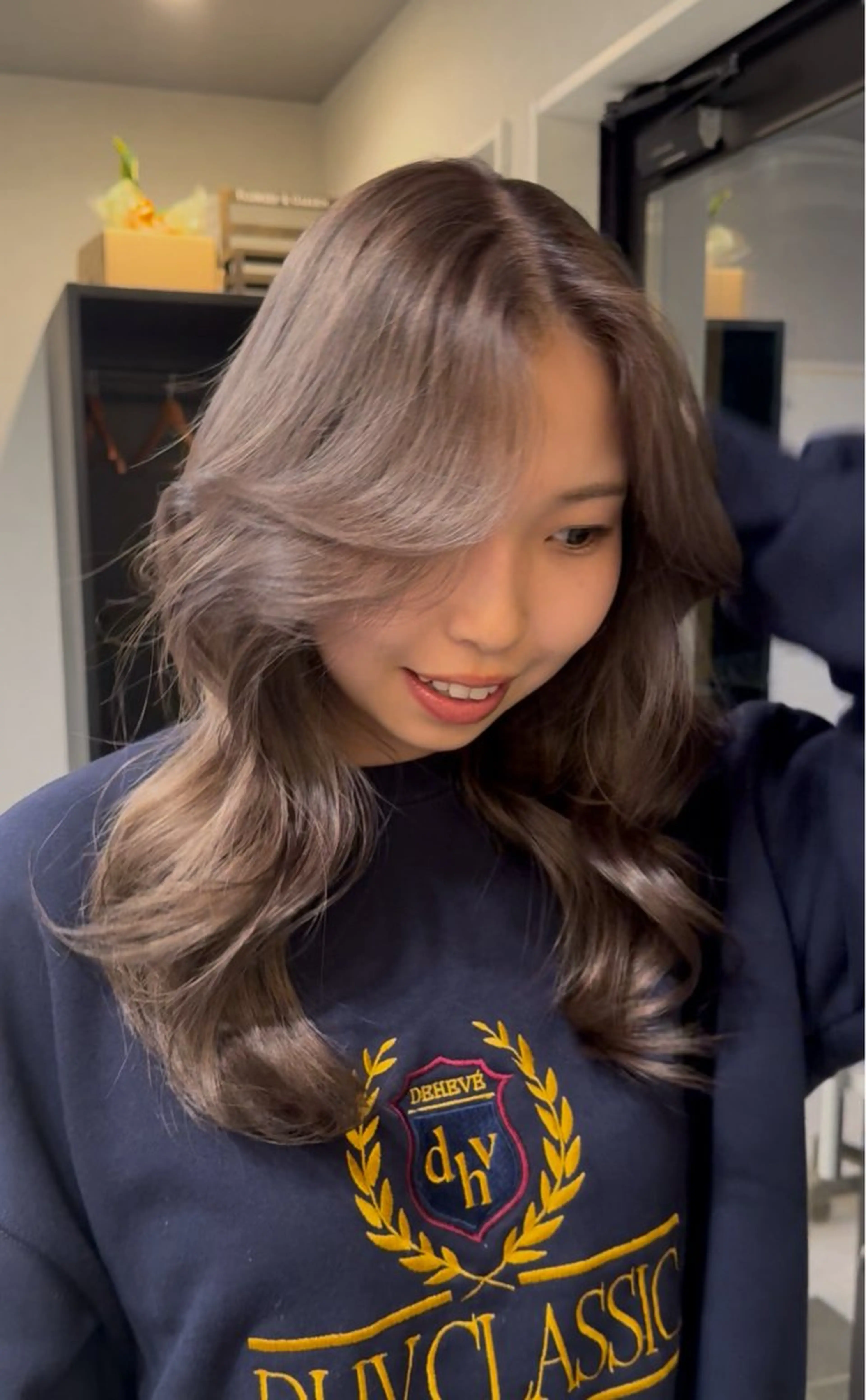 カラー ブリーチ 透明感カラー カラーモデル募集♥️ 玲奈のヘアスタイル