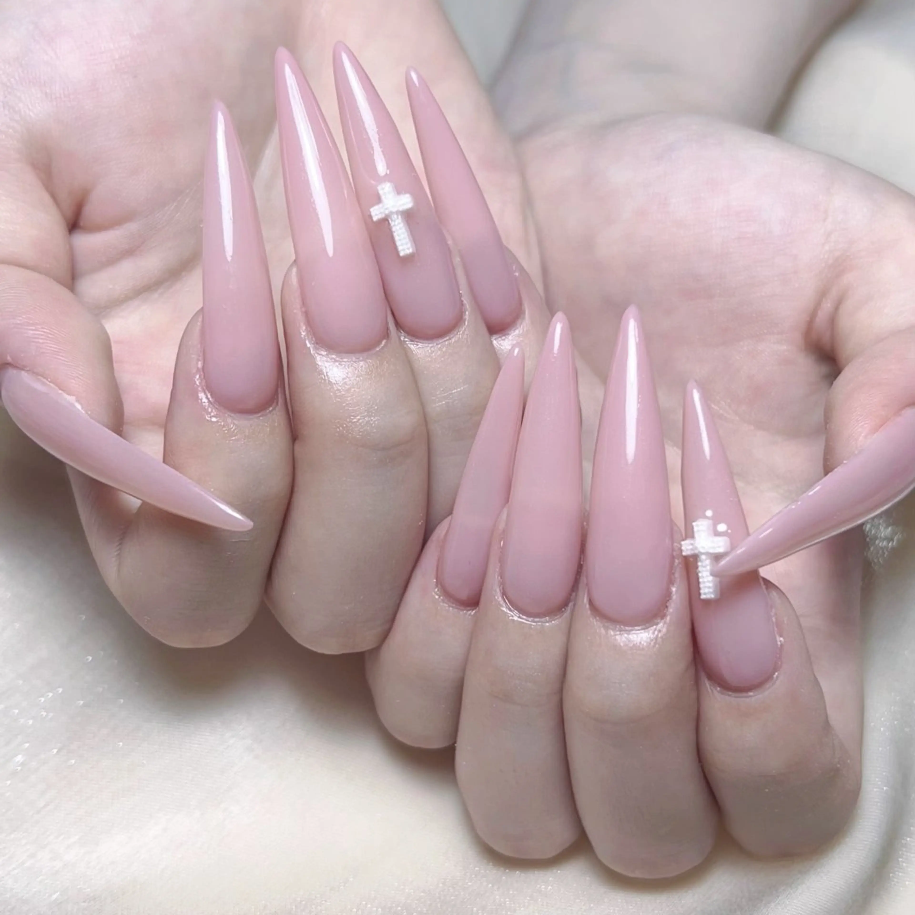 メンズ ネイル メンズ韓国風 アートネイル オーロラネイル ガーリー キラキラネイル ハンドネイル Nail salon 木にいるのネイルデザイン