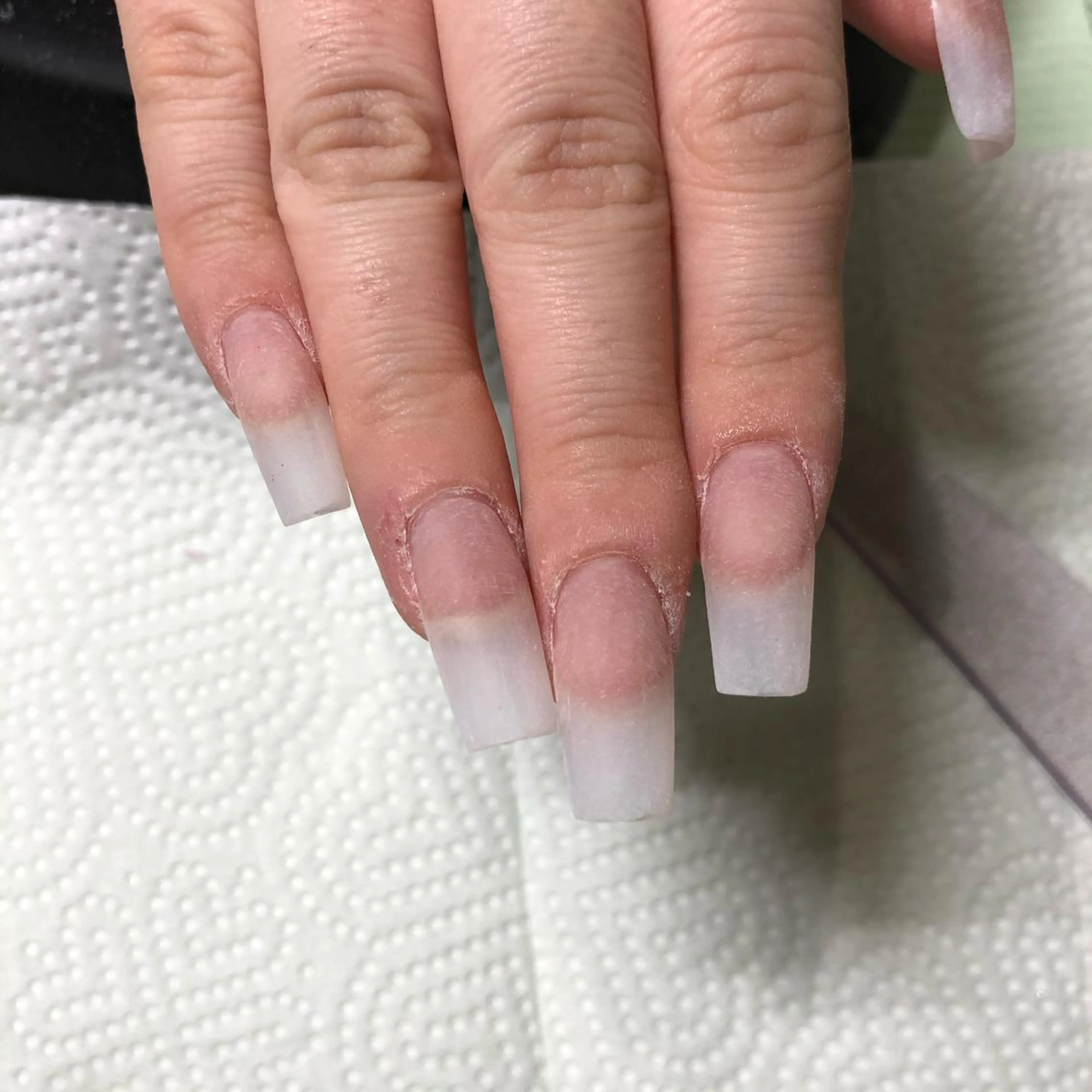 ミディアム ネイル 《LB》ラブリエ Nail&eyeのマツエク・マツパデザイン