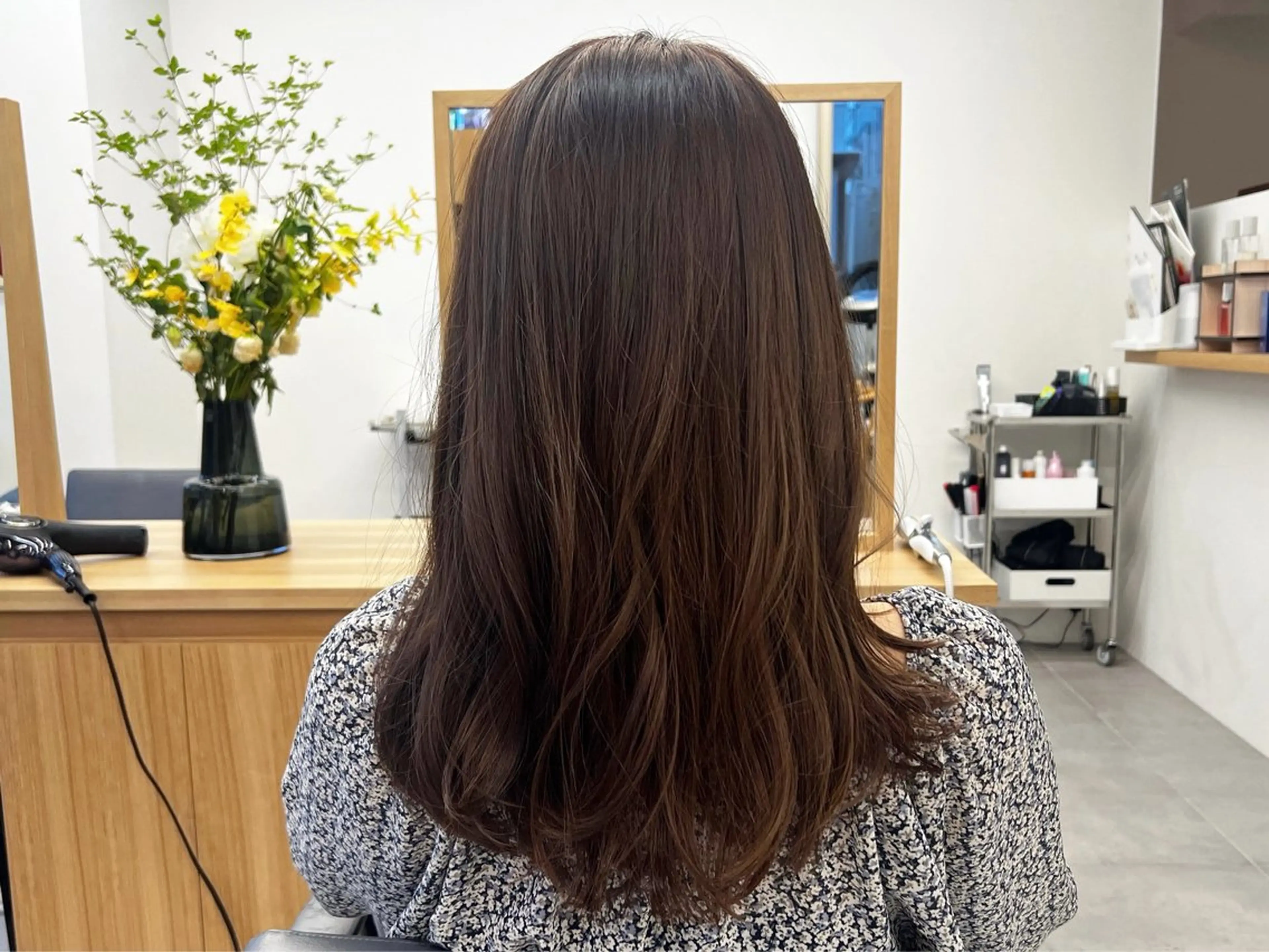 ロング カラー ヘアカラー トリートメント Ore🫧タナカマヤ /柔らかい質感カラーのヘアスタイル