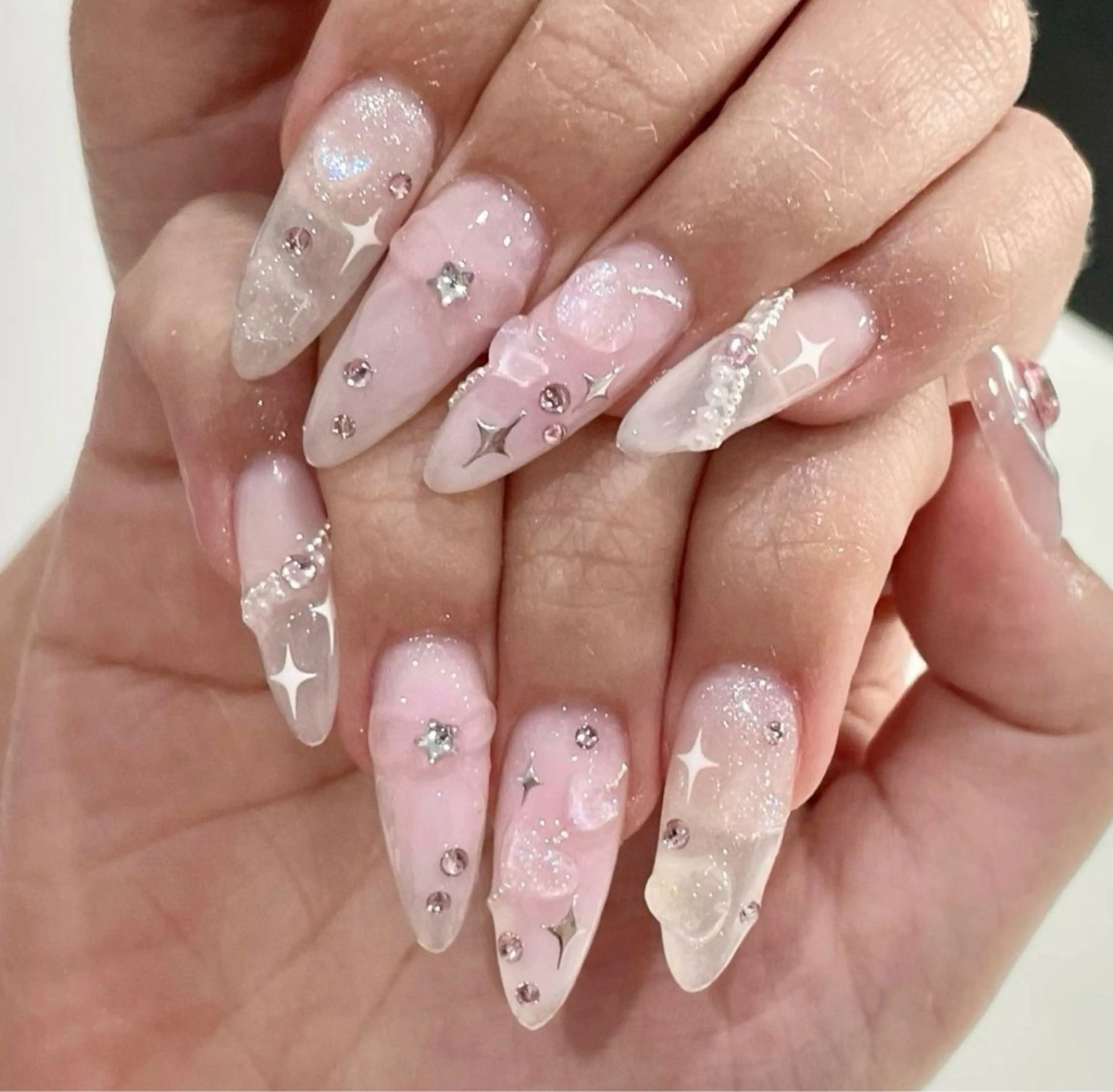 ネイル 長さ出し フレンチネイル 韓国ネイル レース マグネットネイル ハンドネイル 波 なみのネイルデザイン