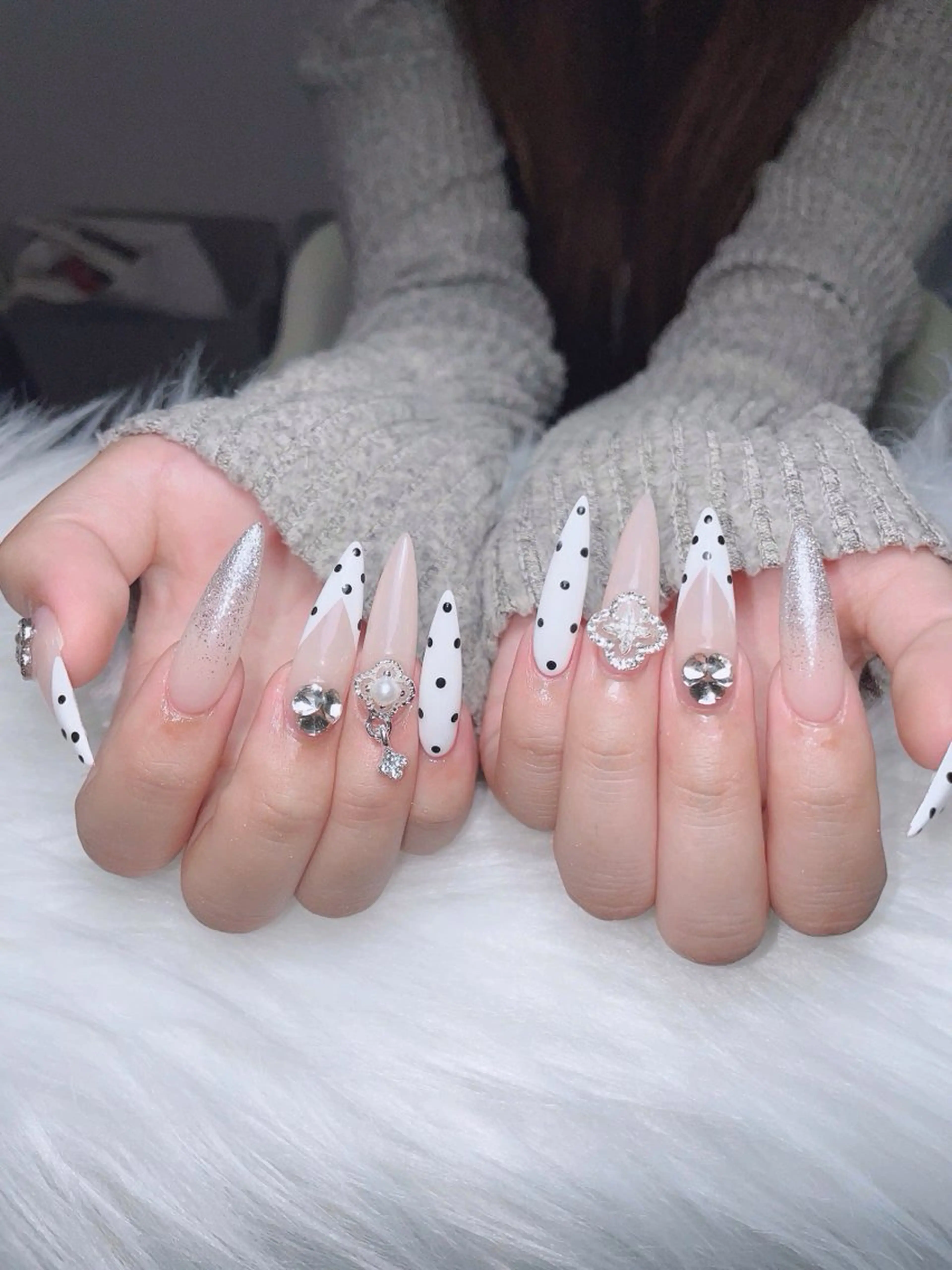 ネイル オーロラネイル ボルドー ブラウン 氷ネイル・うるうるネイル キラキラネイル ハンドネイル Sora  Nail 長さ出し専門店のネイルデザイン