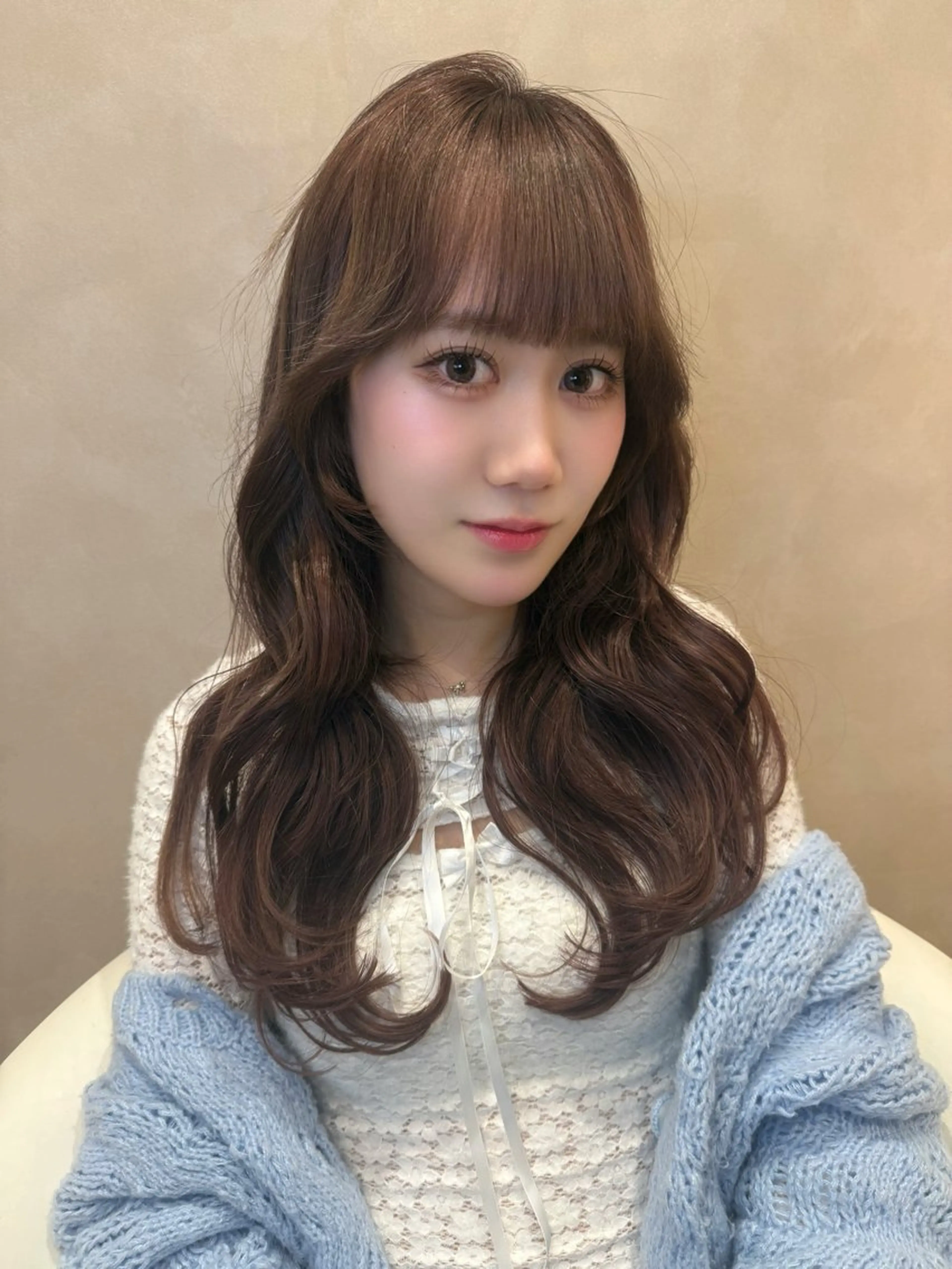 ロング 顔周りカット ヨシンモリ 韓国風ヘア レイヤーカット シースルーバング カット ヘアカラー 韓国ヘア/レイヤー/ 前髪/髪質改善/石川のヘアスタイル