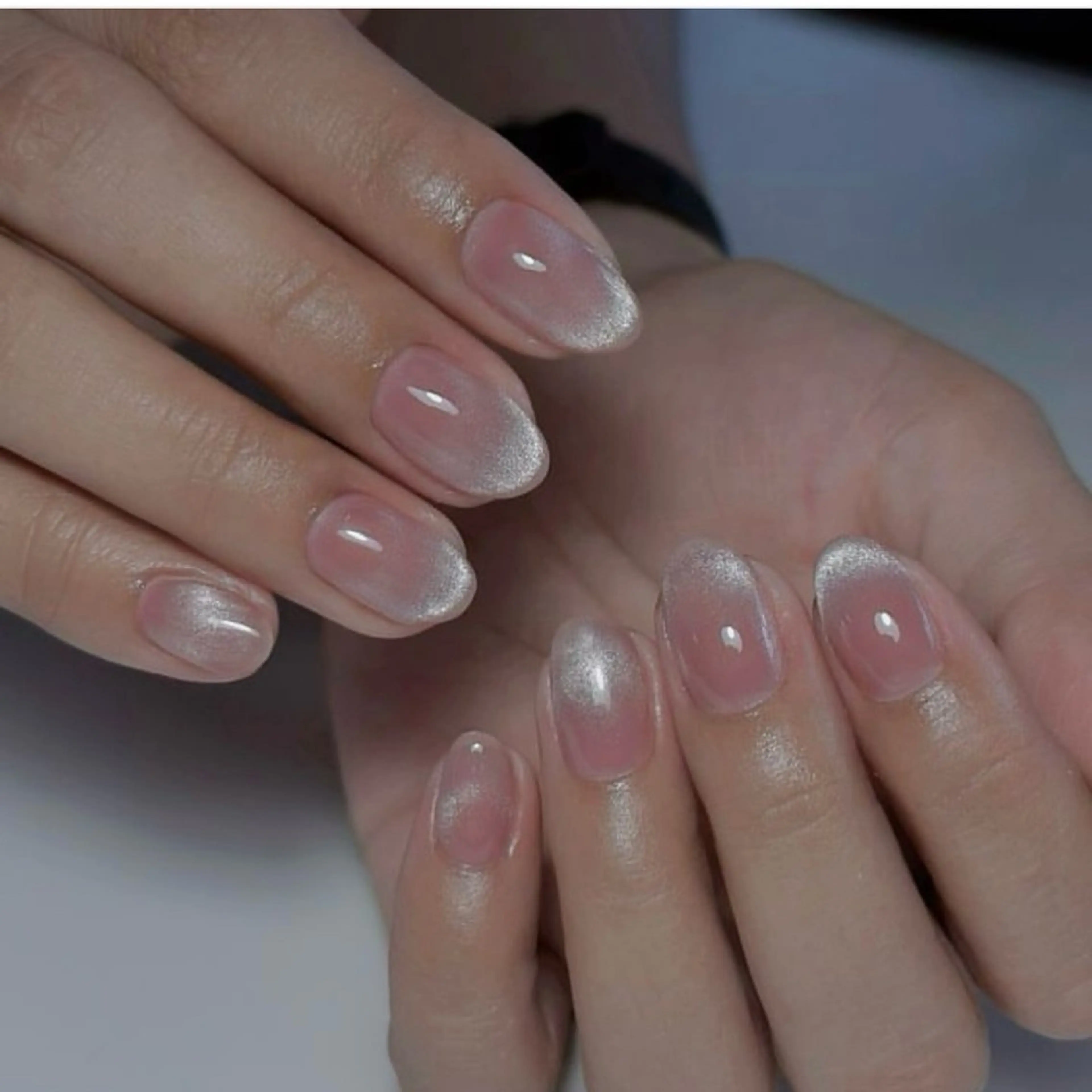 ネイル キラキラネイル 韓国ネイル 水色 マグネットネイル ミラーネイル ハンドネイル Akina Nailのネイルデザイン