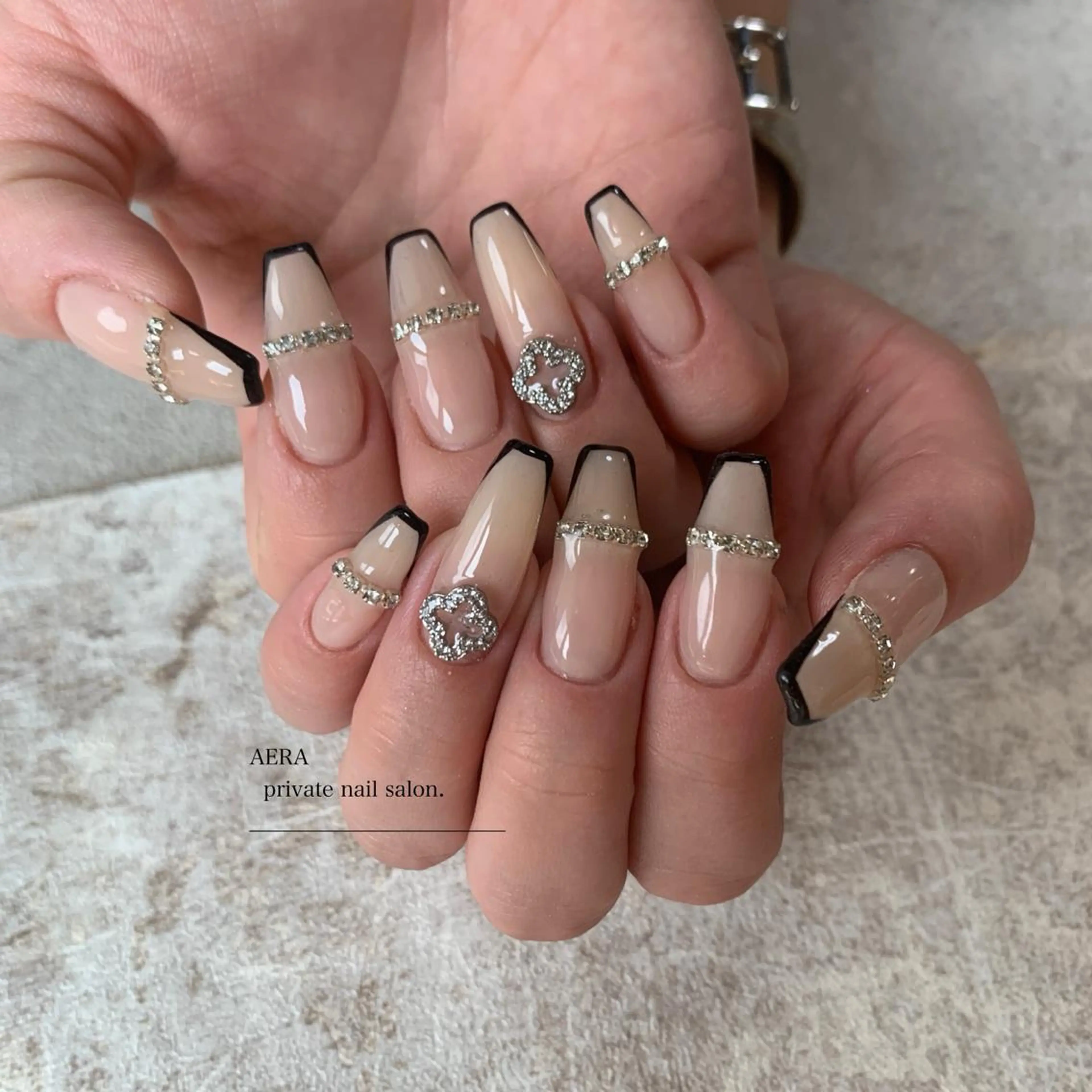 ネイル AERA nail shino🐱⸝꙳のネイルデザイン