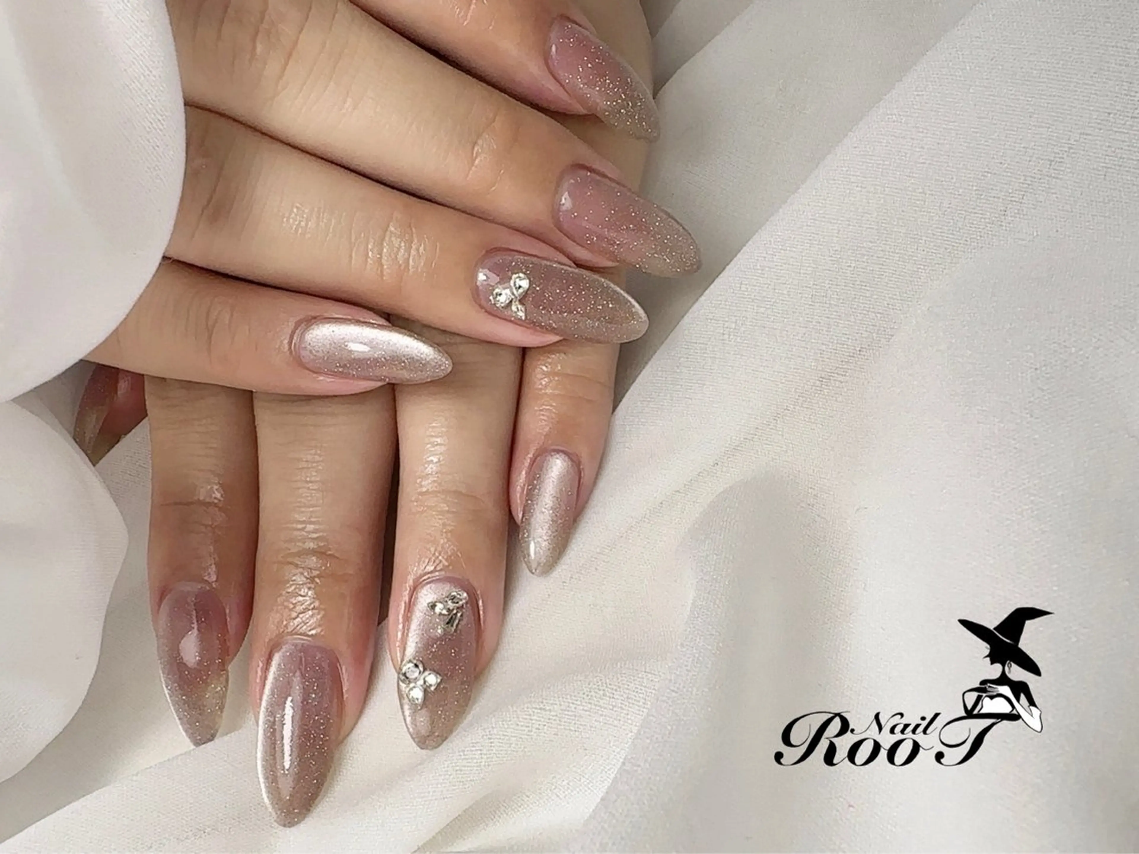 ネイル フラッシュネイル マグネットネイル ハンドネイル RooT Nailのネイルデザイン