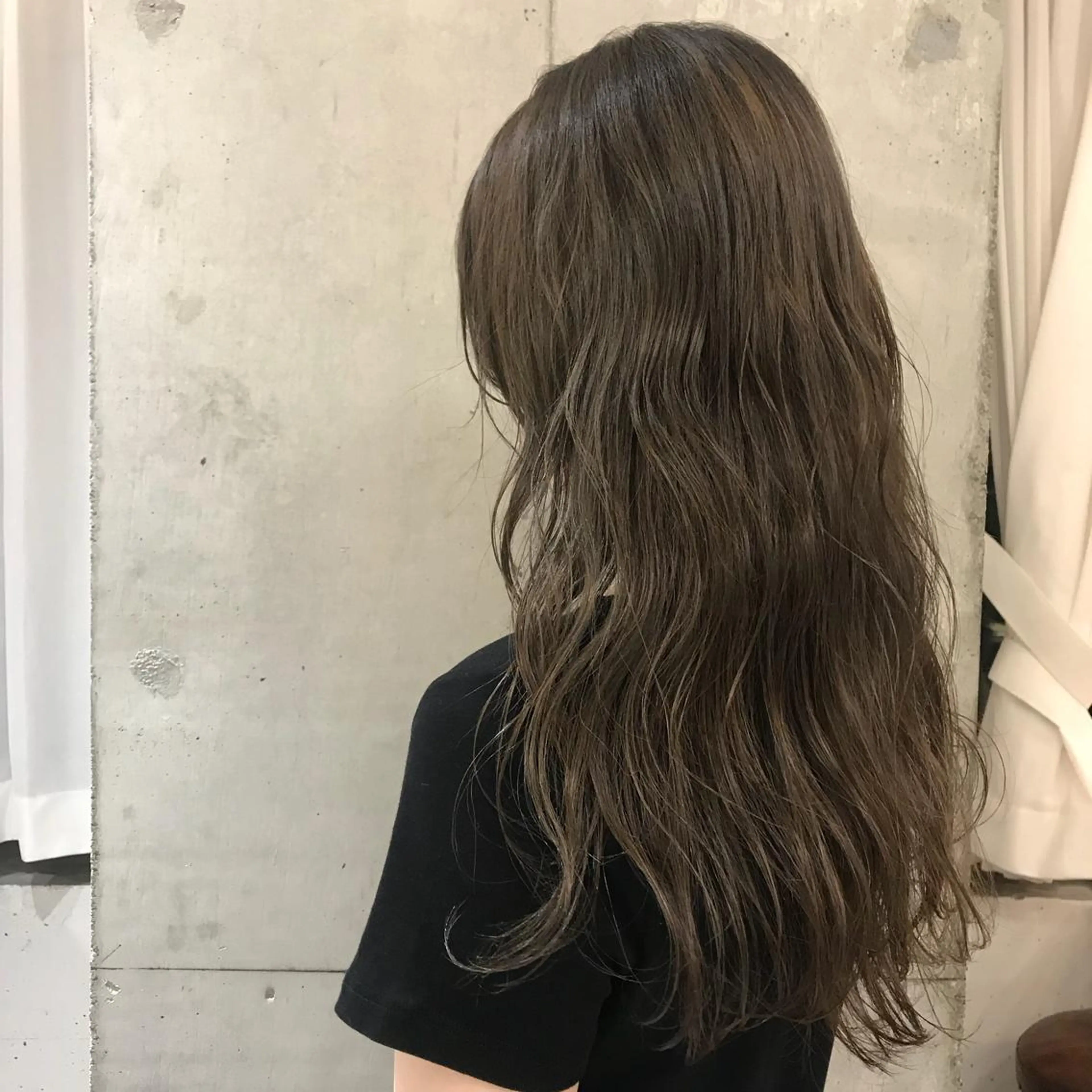 ロング カラー 透明感カラー 緑川 瑞穂のヘアスタイル