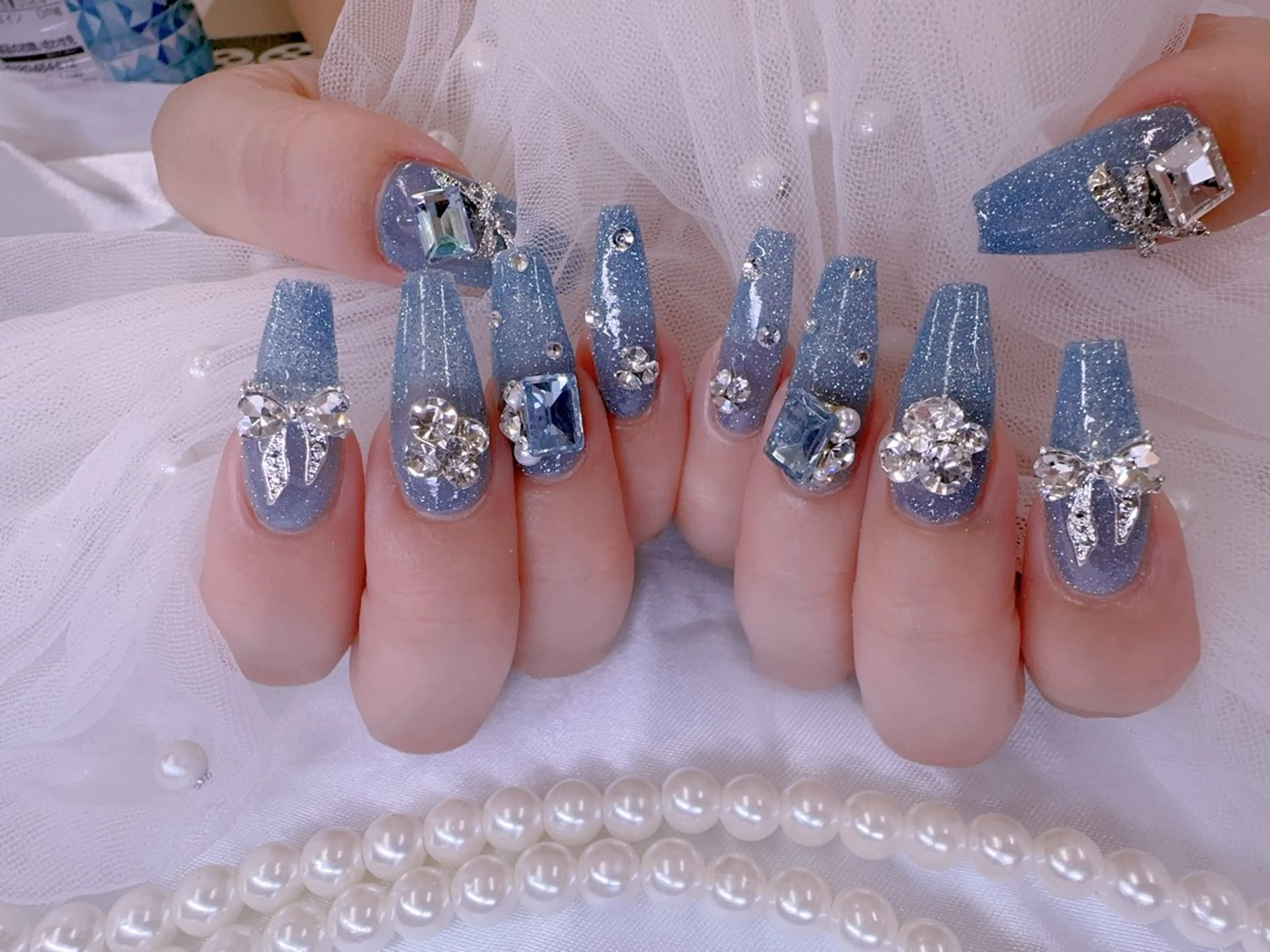 ネイル UMI ネイルサロン新宿🎀のネイルデザイン