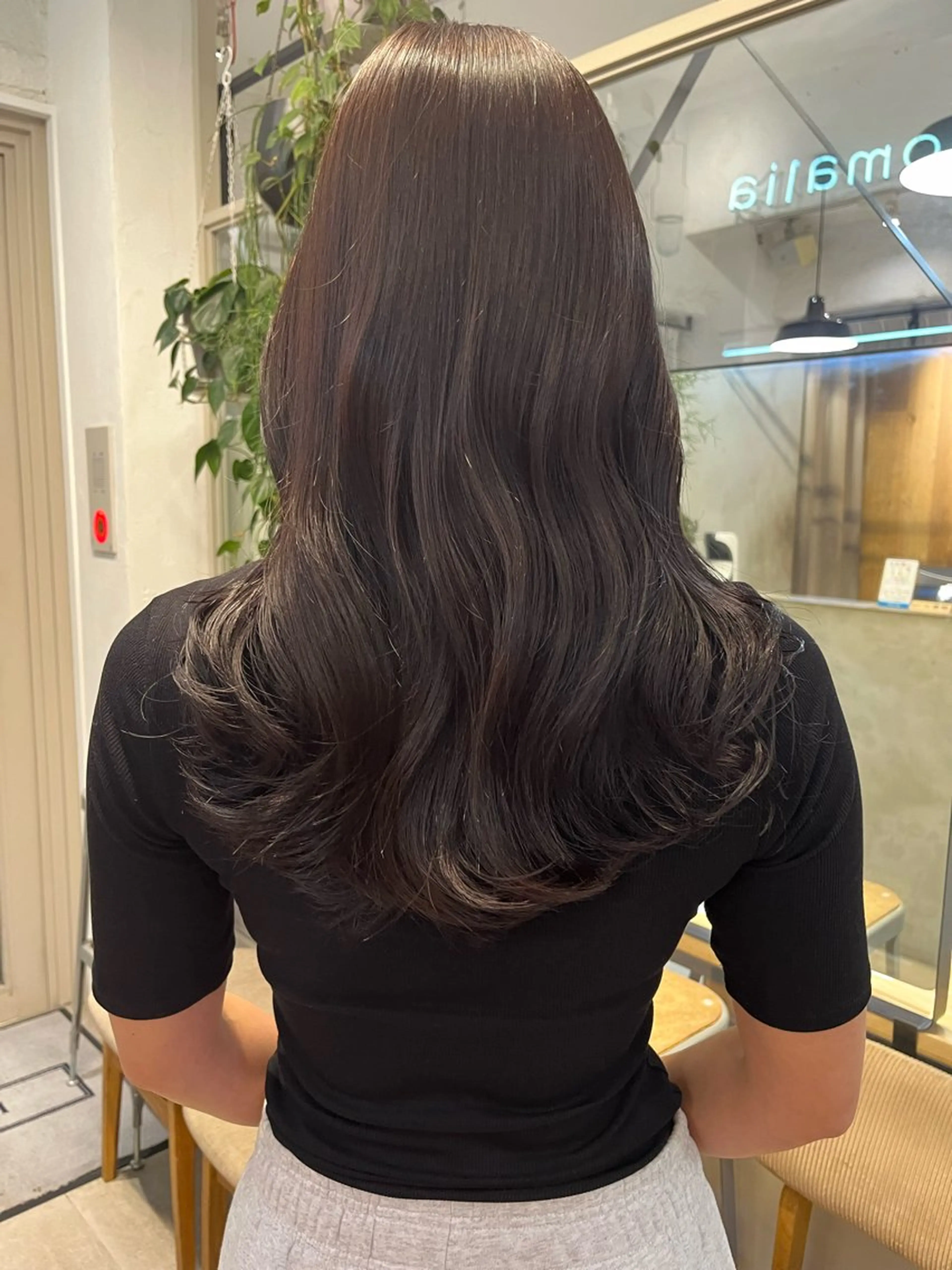 セミロング カラー ベージュカラー ブラウンカラー ピンクカラー 赤み消しカラー/ ナチュラル/トモキのヘアスタイル