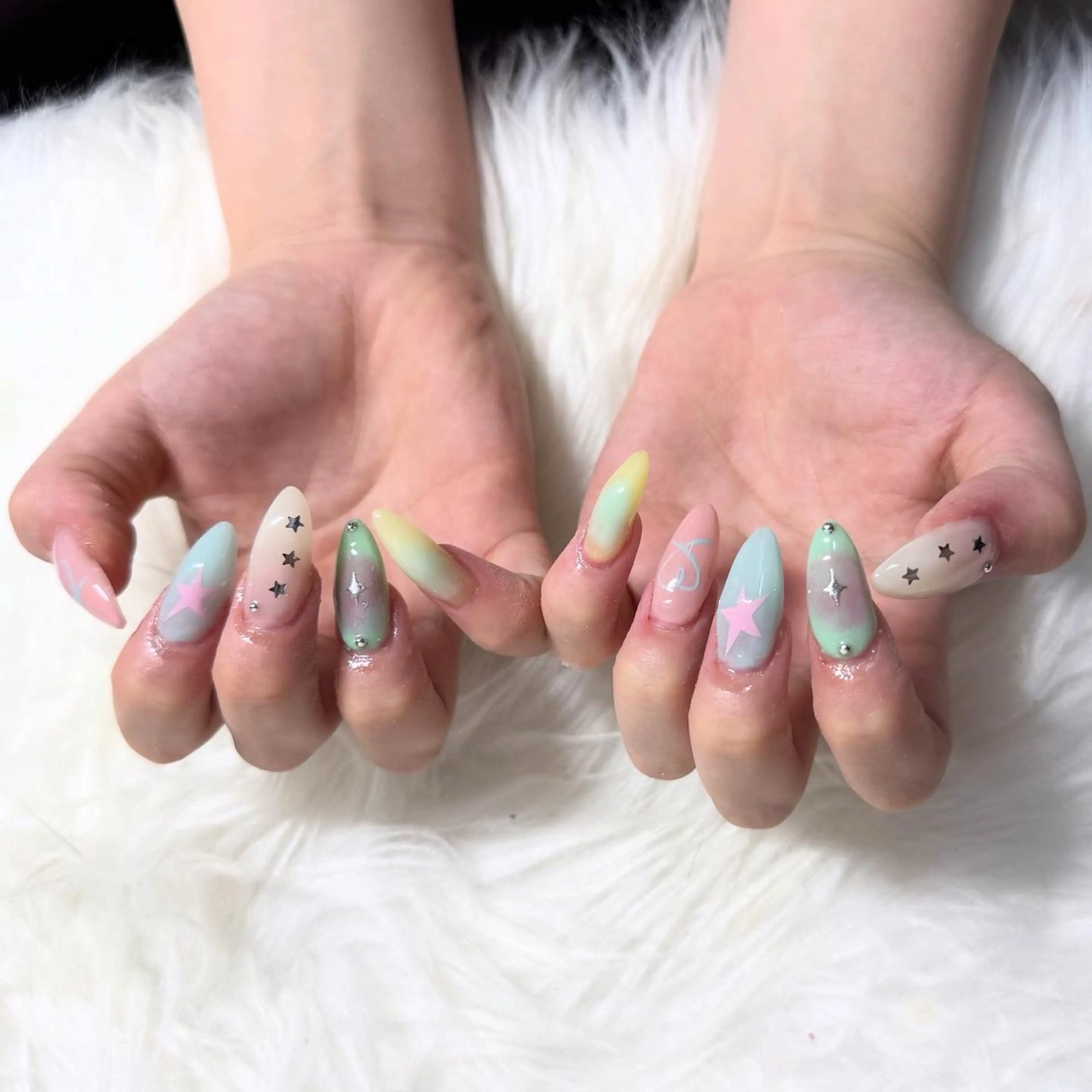 ロング ハンドネイル mao .のネイルデザイン