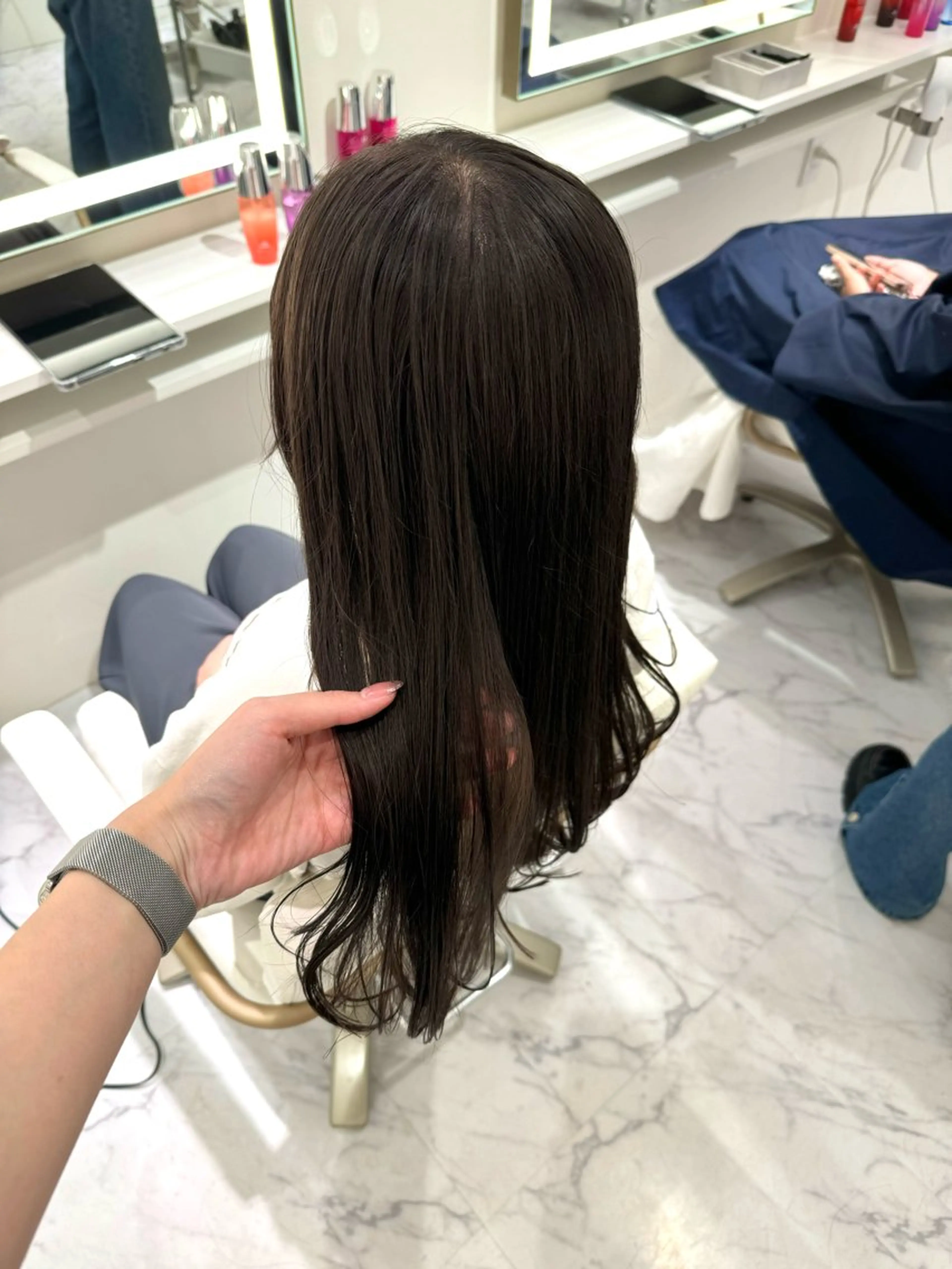 ロング カラー ブリーチ グレージュ カット ヘアカラー ParveMix🍀 藤原愛未のヘアスタイル