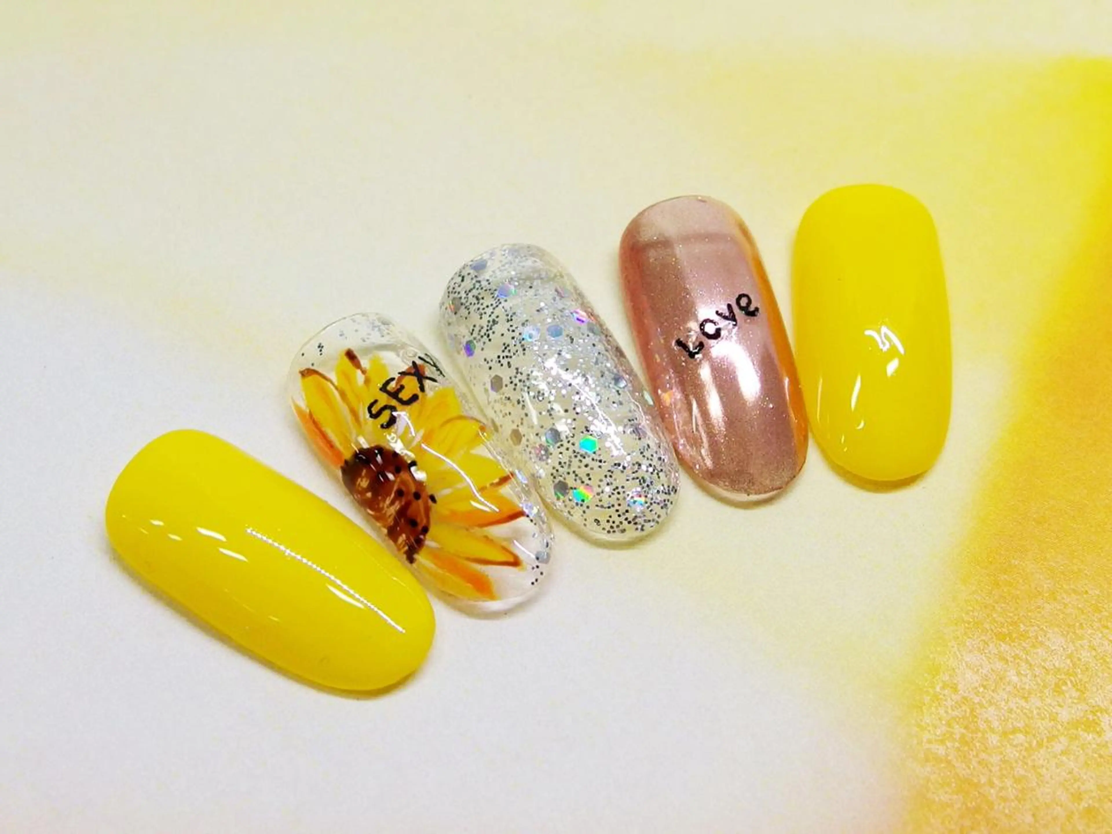 ネイル ティーエヌ 金山駅東口店のネイルデザイン