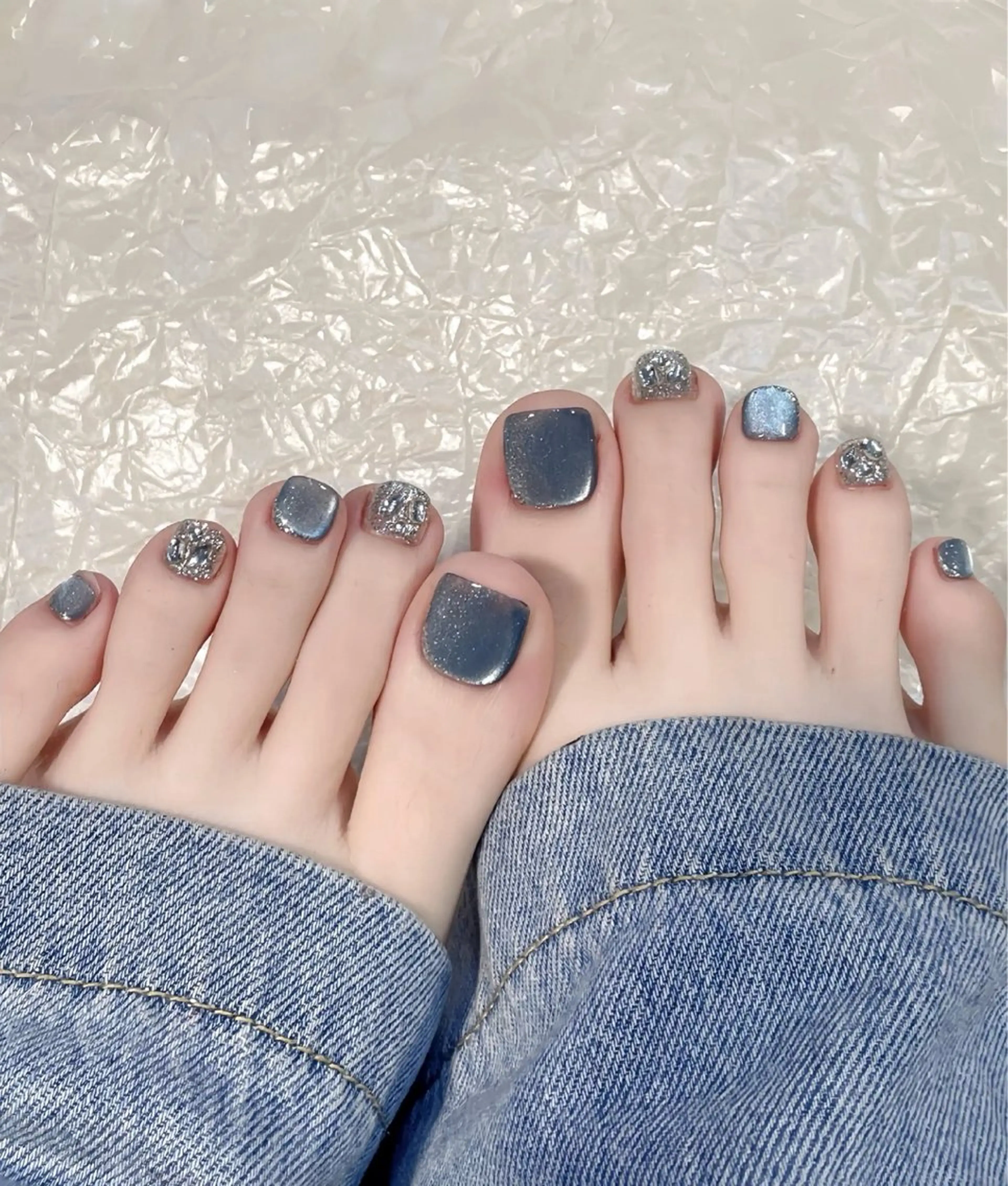 ネイル アートネイル オーロラネイル ガーリー キラキラネイル 韓国ネイル フットネイル 日向 あゆみのネイルデザイン