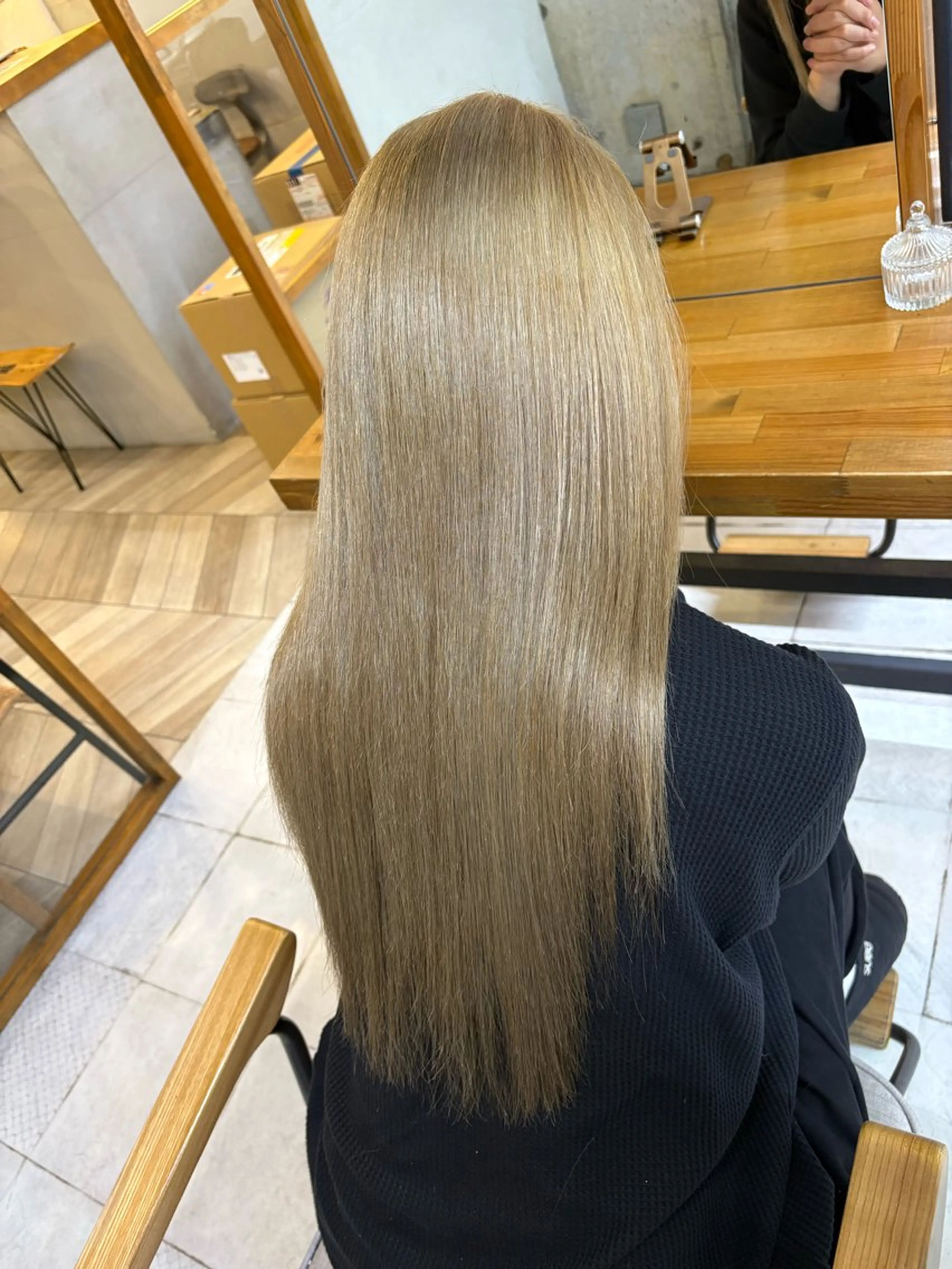 ロング カラー 丹波 月愛のヘアスタイル