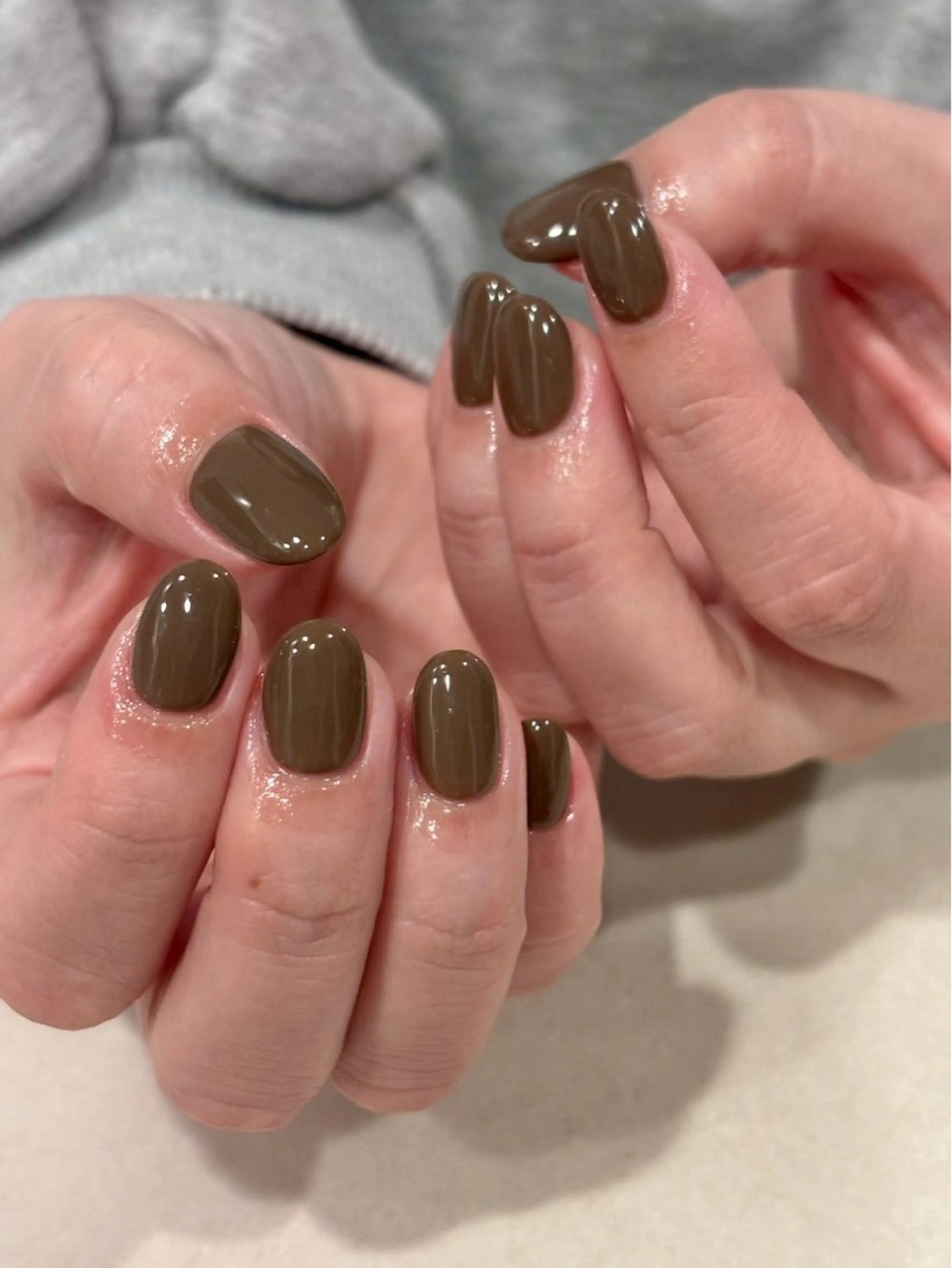 ネイル ブラウン ワンカラーネイル シンプルネイル ハンドネイル iconail 下北沢 NONのネイルデザイン