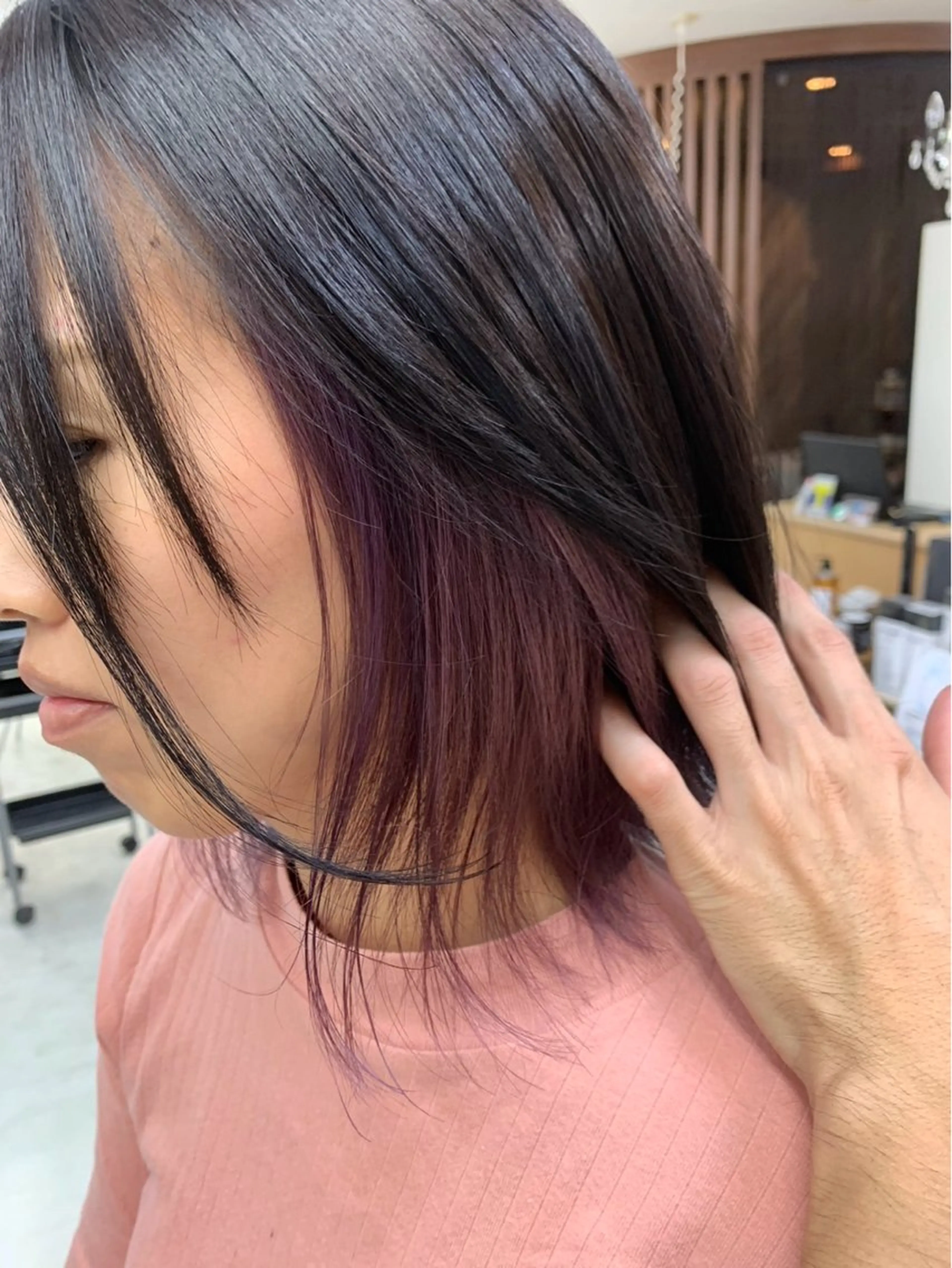 カラー TERUYA shionのヘアスタイル