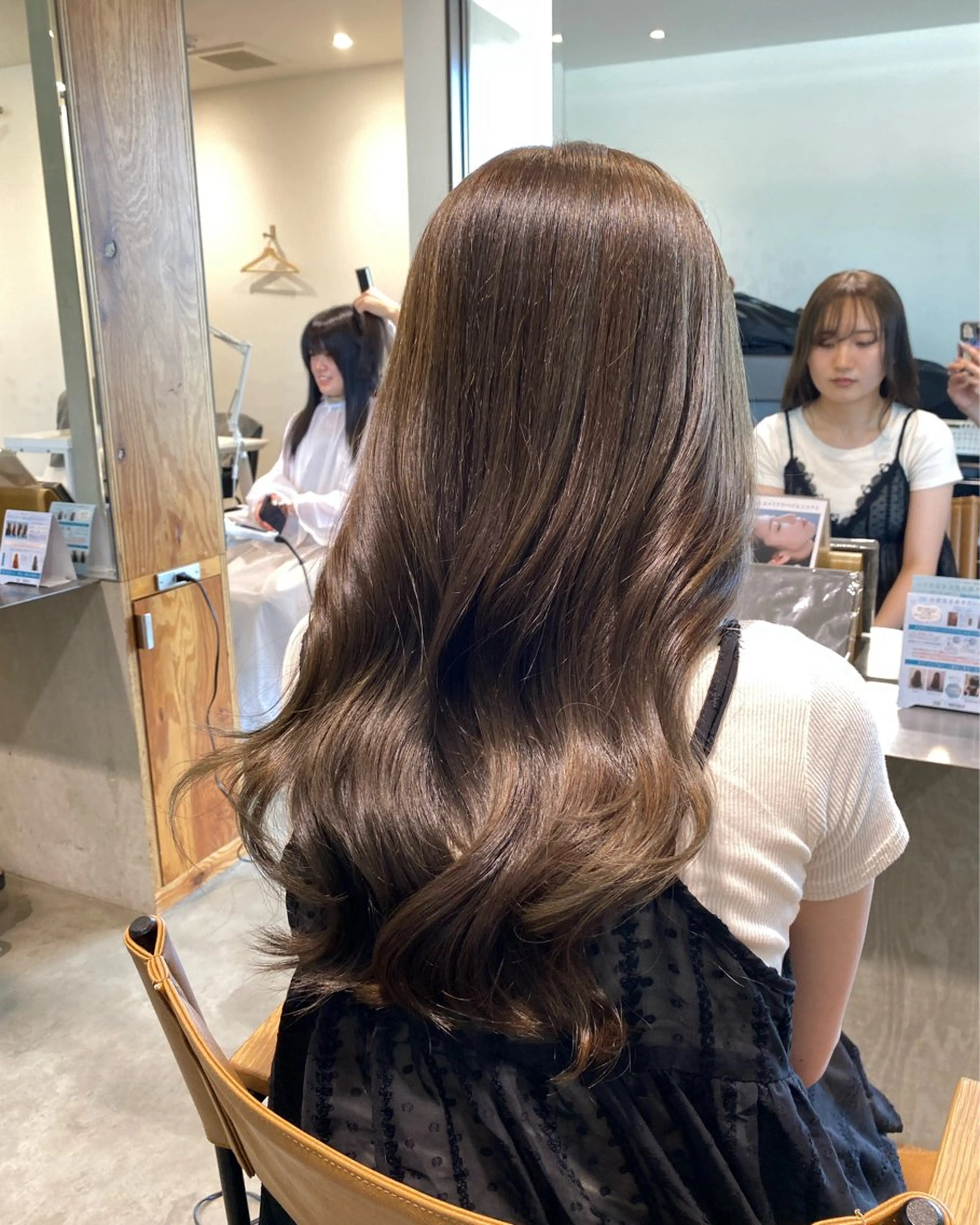 ロング カラー ヘアカラー 透明感カラー 天羅のヘアスタイル