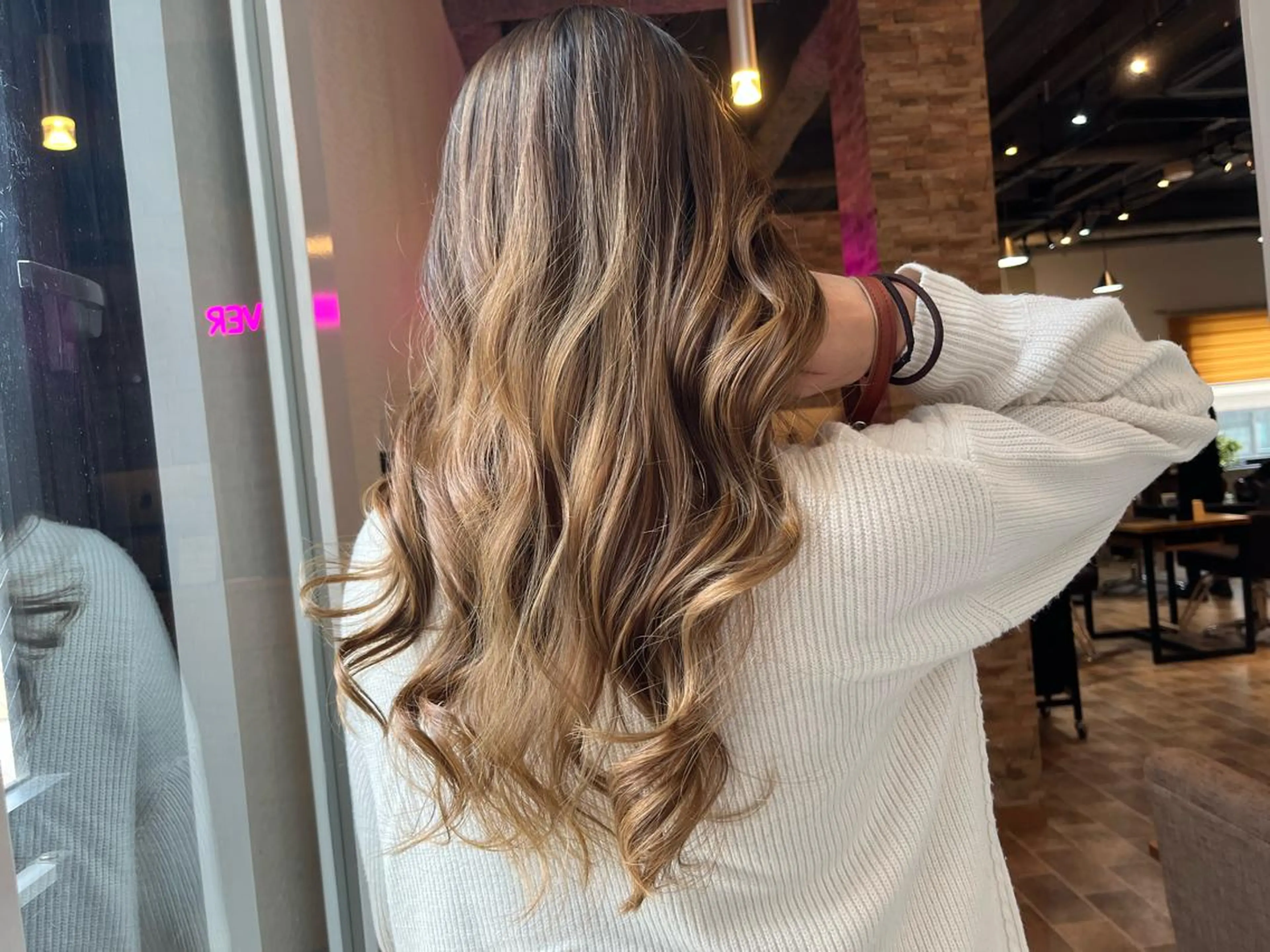 ロング カラー ヘアカラー&縮毛矯正 STAR☆RIVERのヘアスタイル