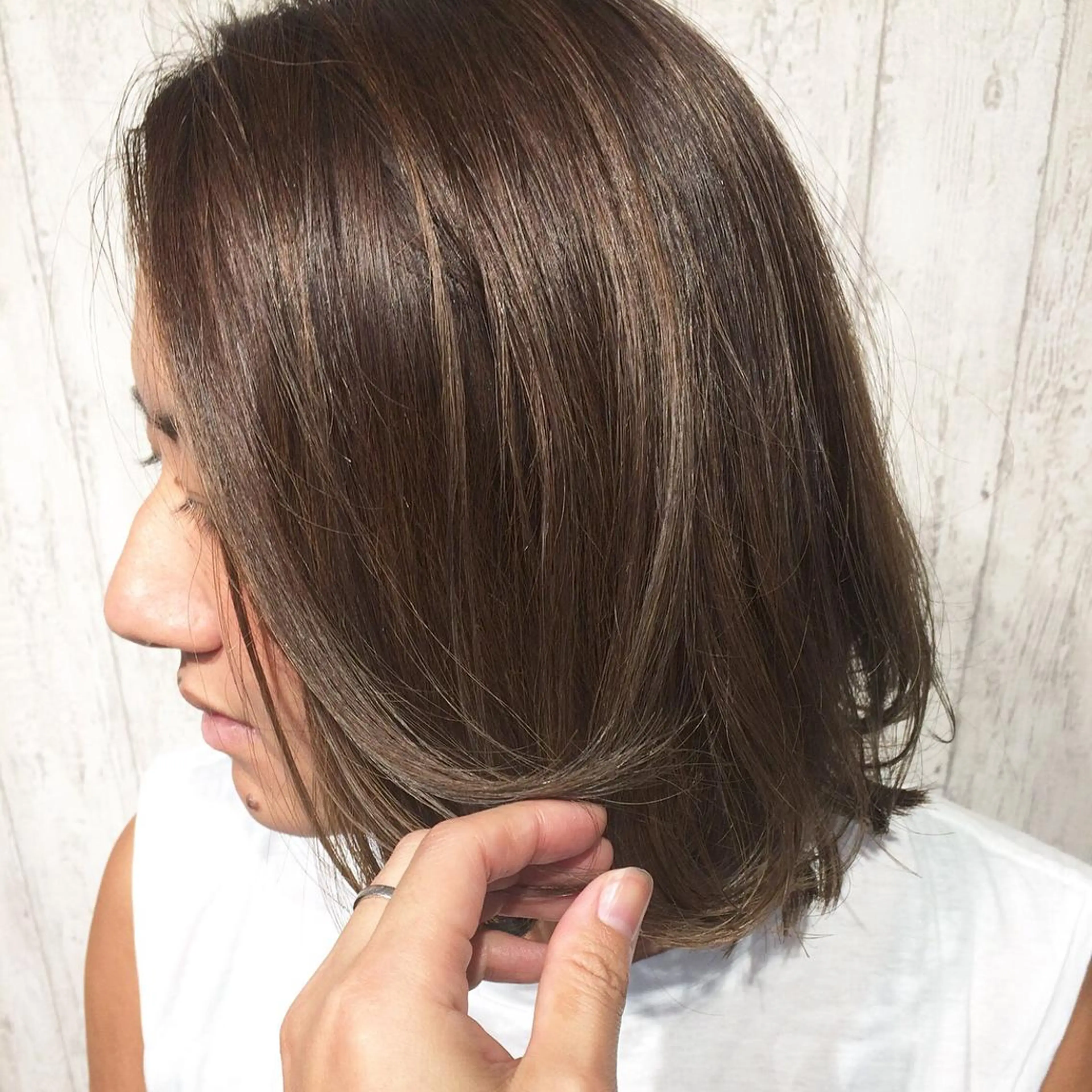 ミディアム カラー グラデーションカラー グレージュ ハイライトカラー ハイライト Unique ユニークのヘアスタイル