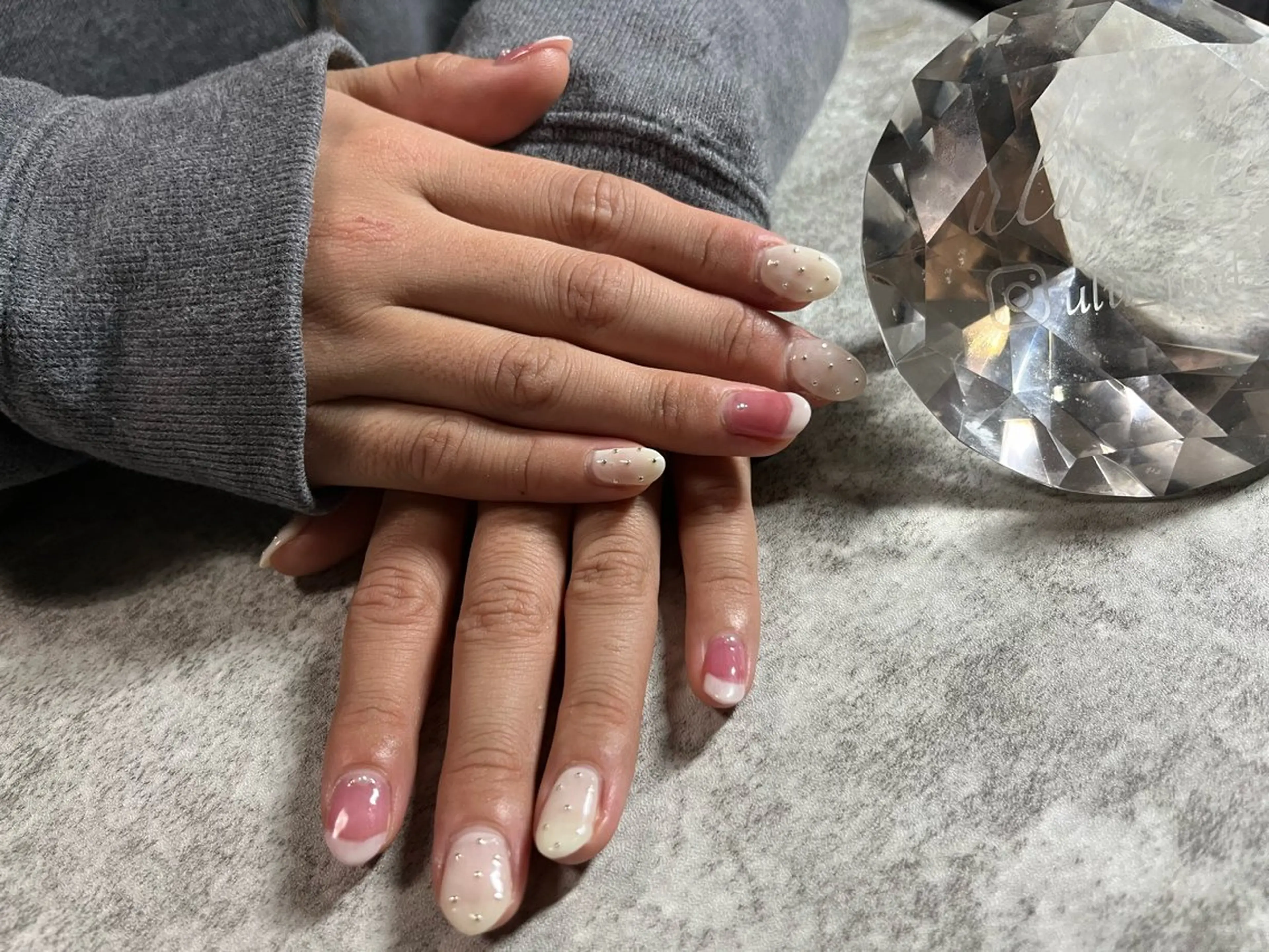 ネイル フレンチネイル スカルプネイル ショートネイル 佐野 愛美のネイルデザイン