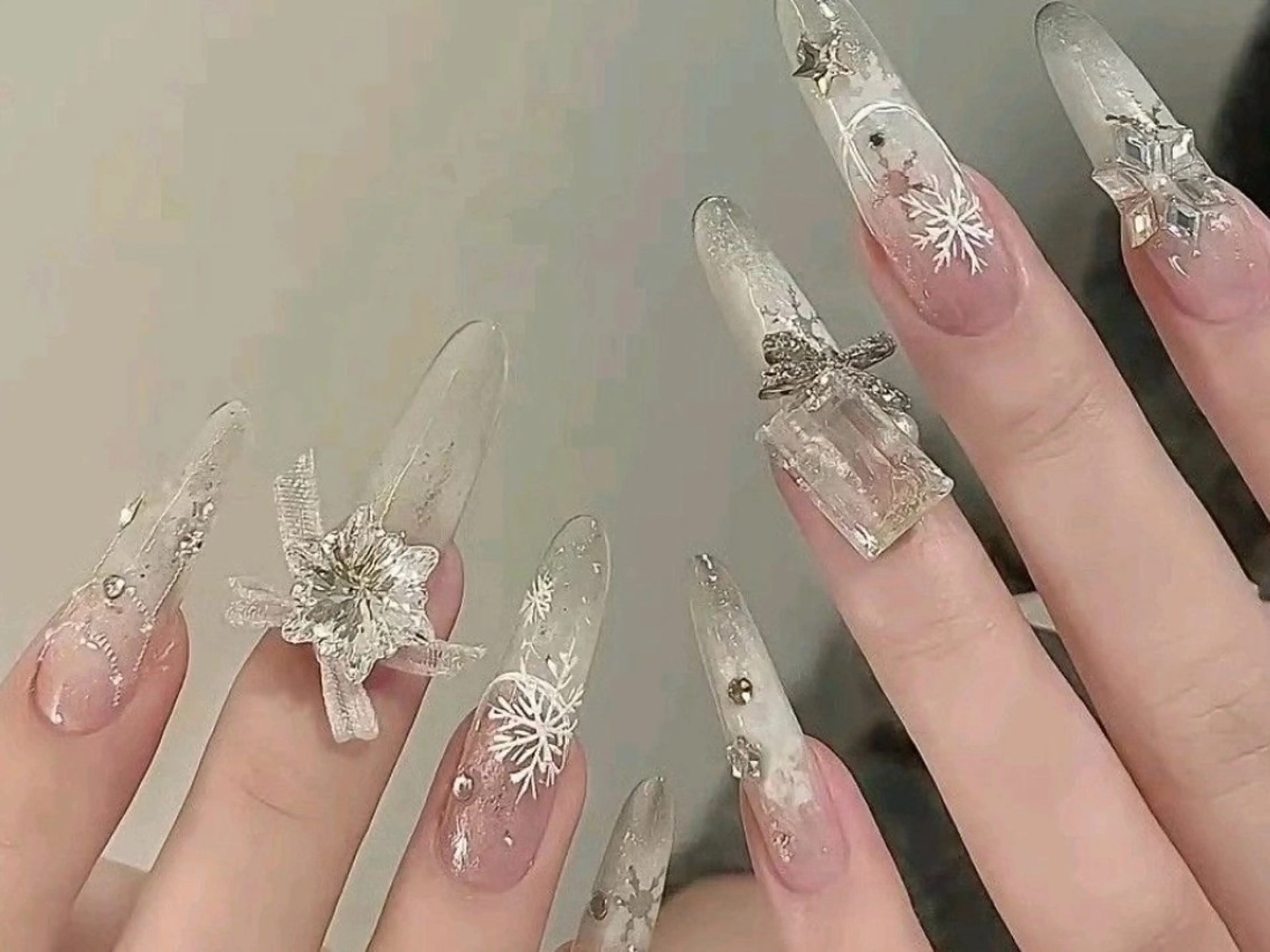 ロング 韓国風ヘア ロング フットネイル ハンドケア yu naのネイルデザイン